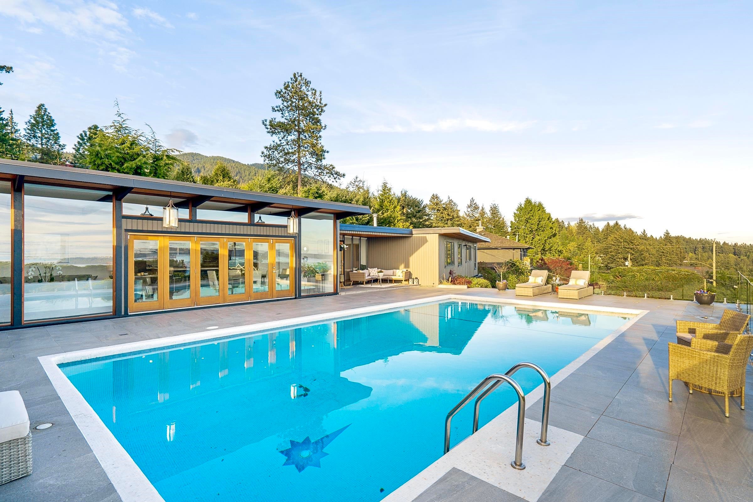 4125 Burkehill Place, West Vancouver, BC