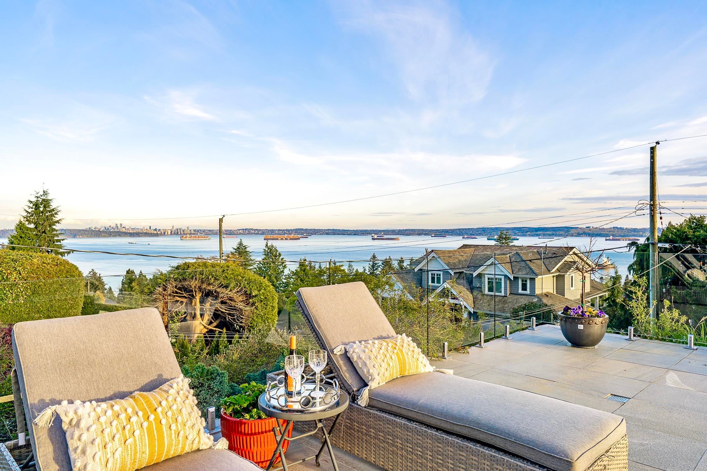 4125 Burkehill Place, West Vancouver, BC
