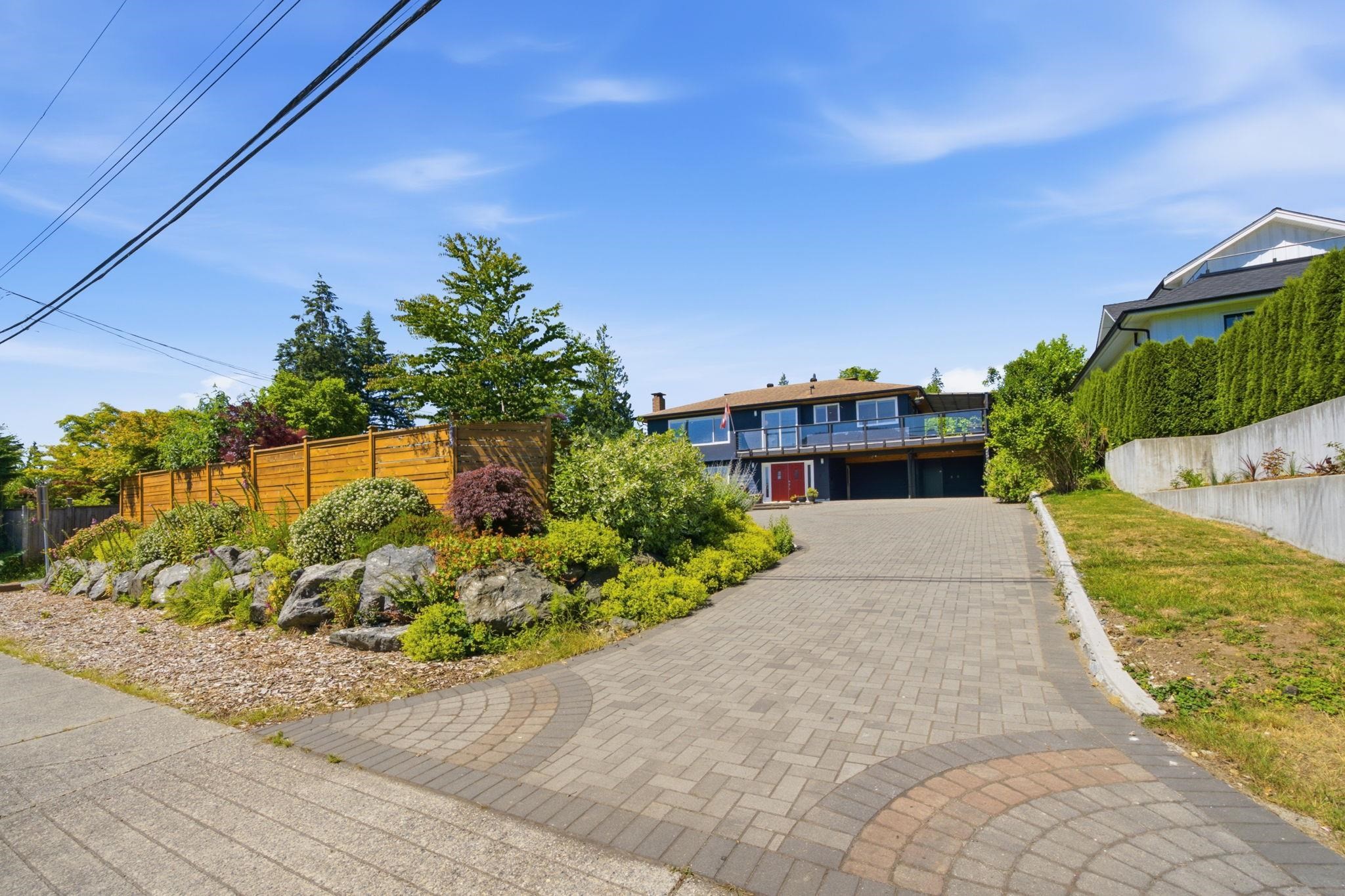 575 Dollarton Highway N, North Vancouver, BC