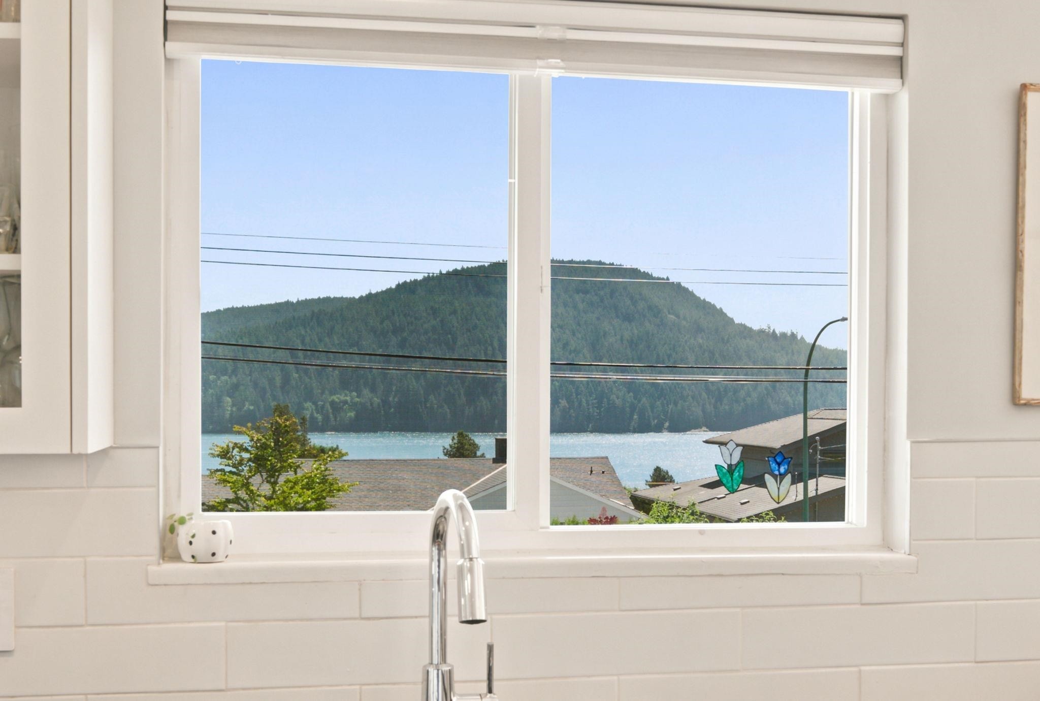 575 Dollarton Highway N, North Vancouver, BC
