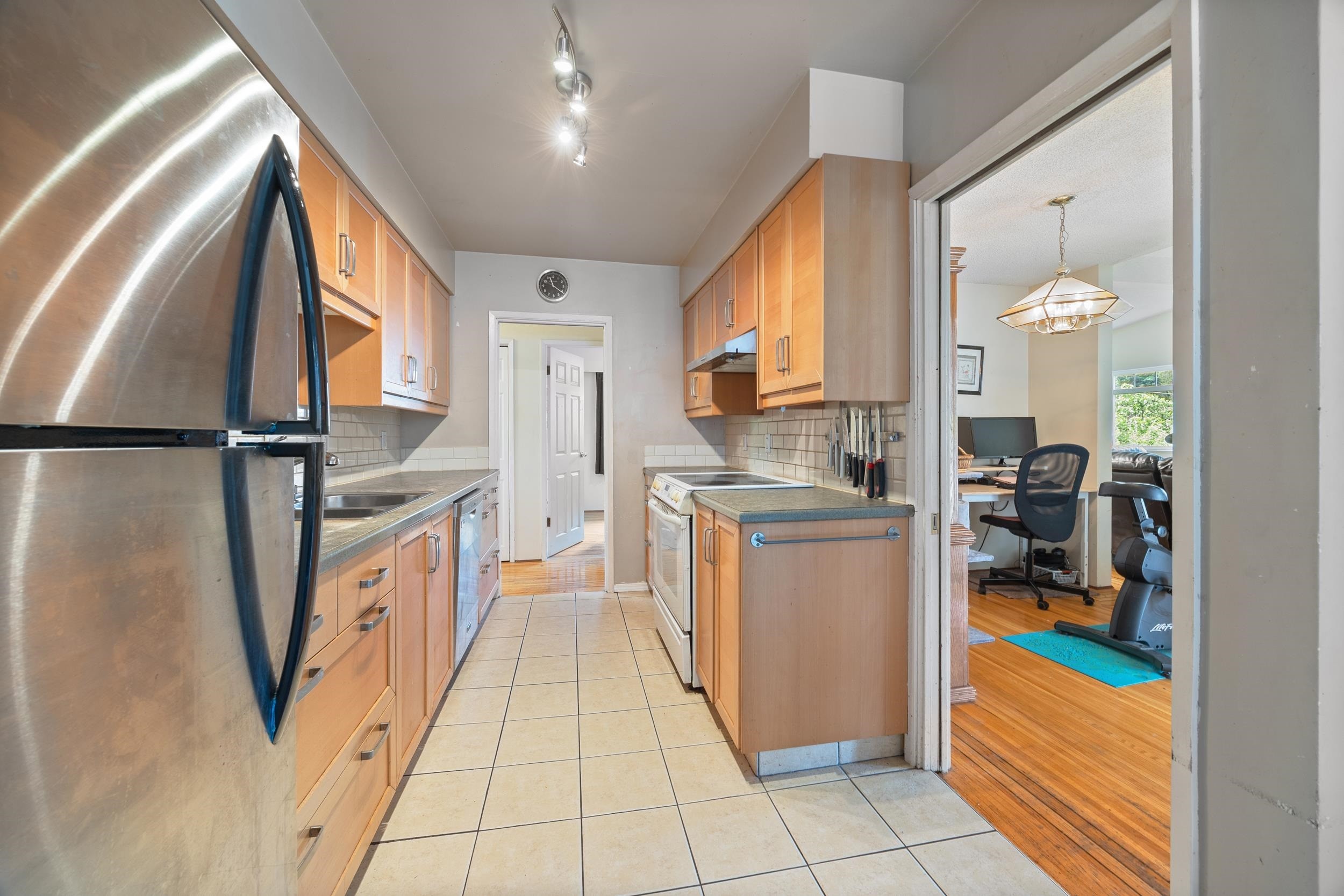 1530 Sherlock Avenue, Burnaby, BC