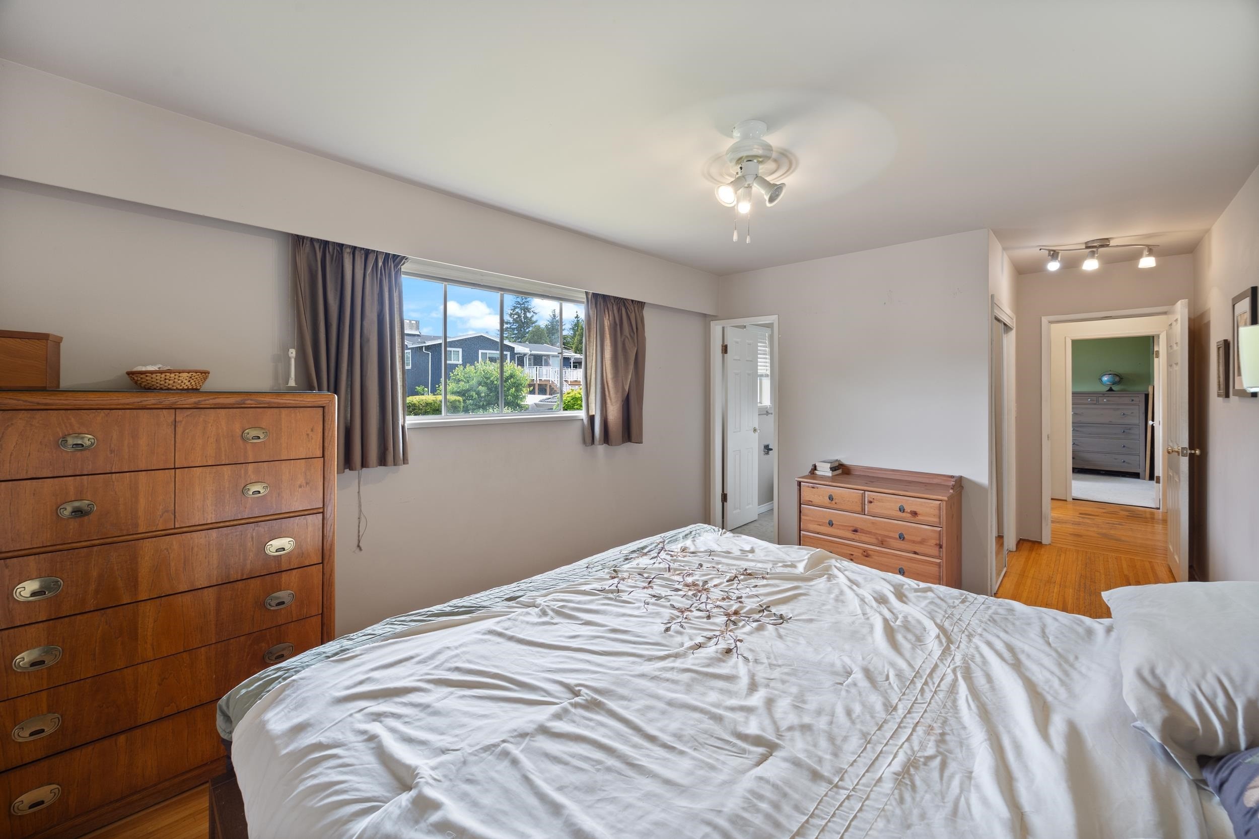 1530 Sherlock Avenue, Burnaby, BC
