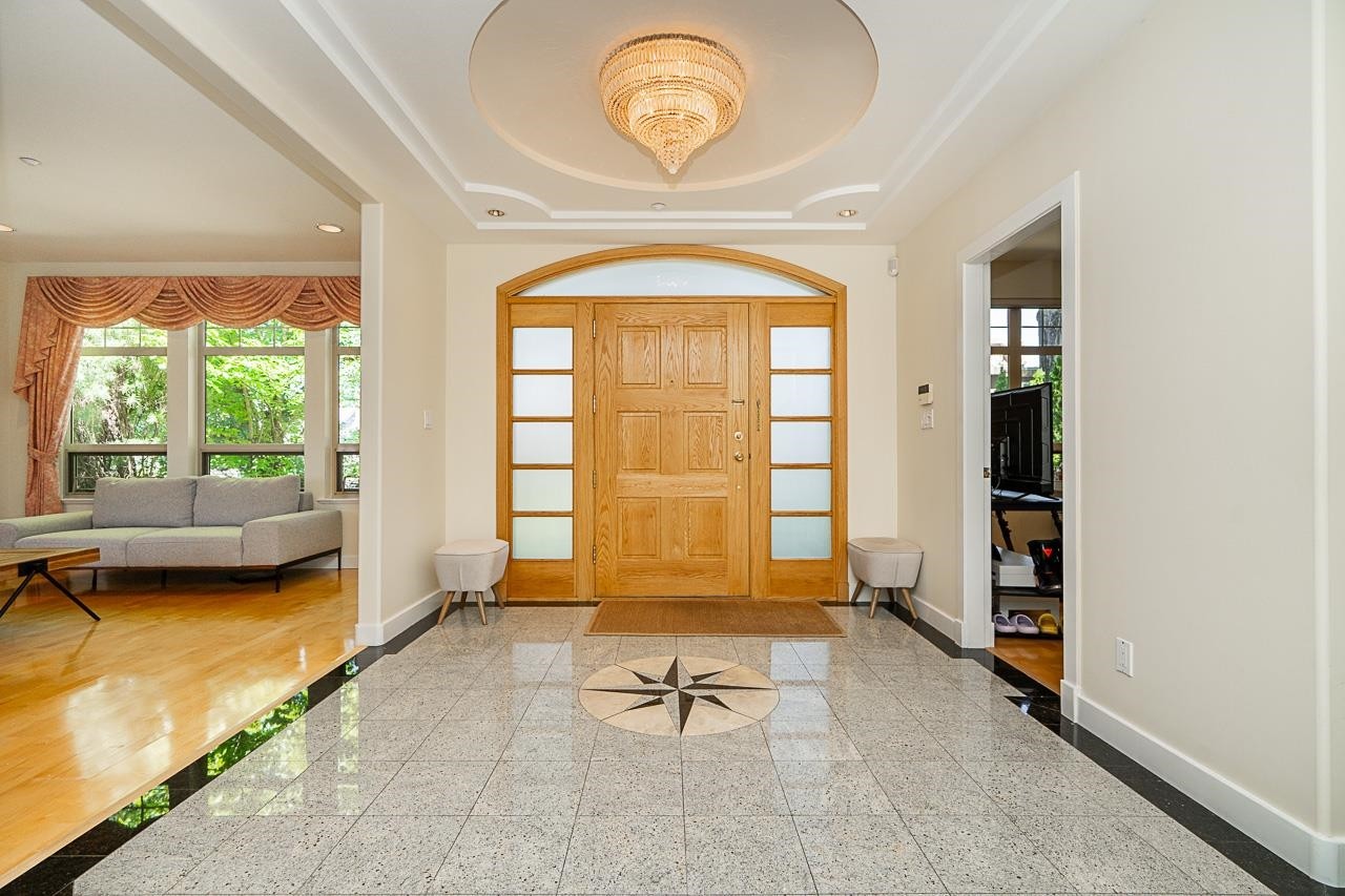 732 26Th Avenue W, Vancouver, BC