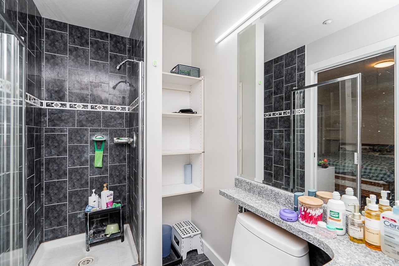 732 26Th Avenue W, Vancouver, BC