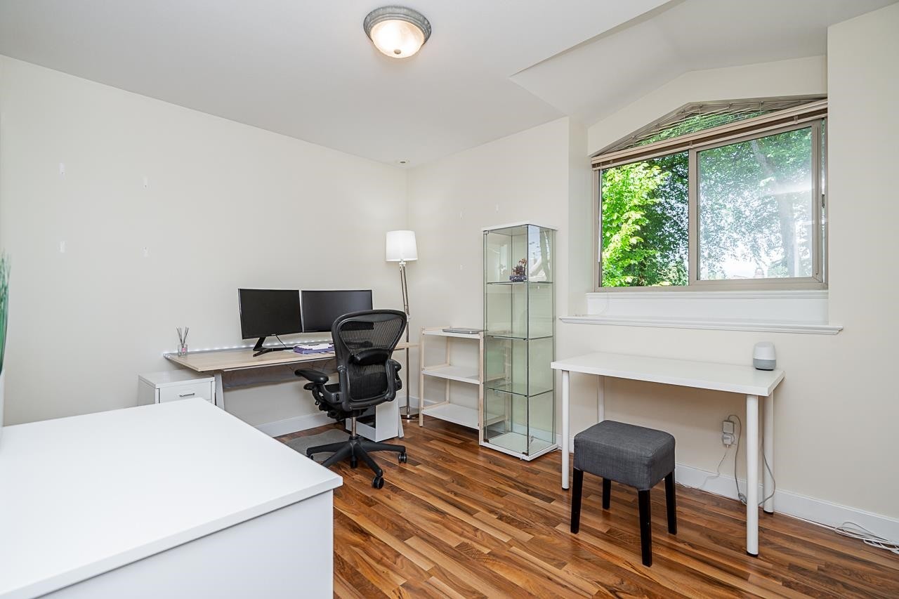 732 26Th Avenue W, Vancouver, BC