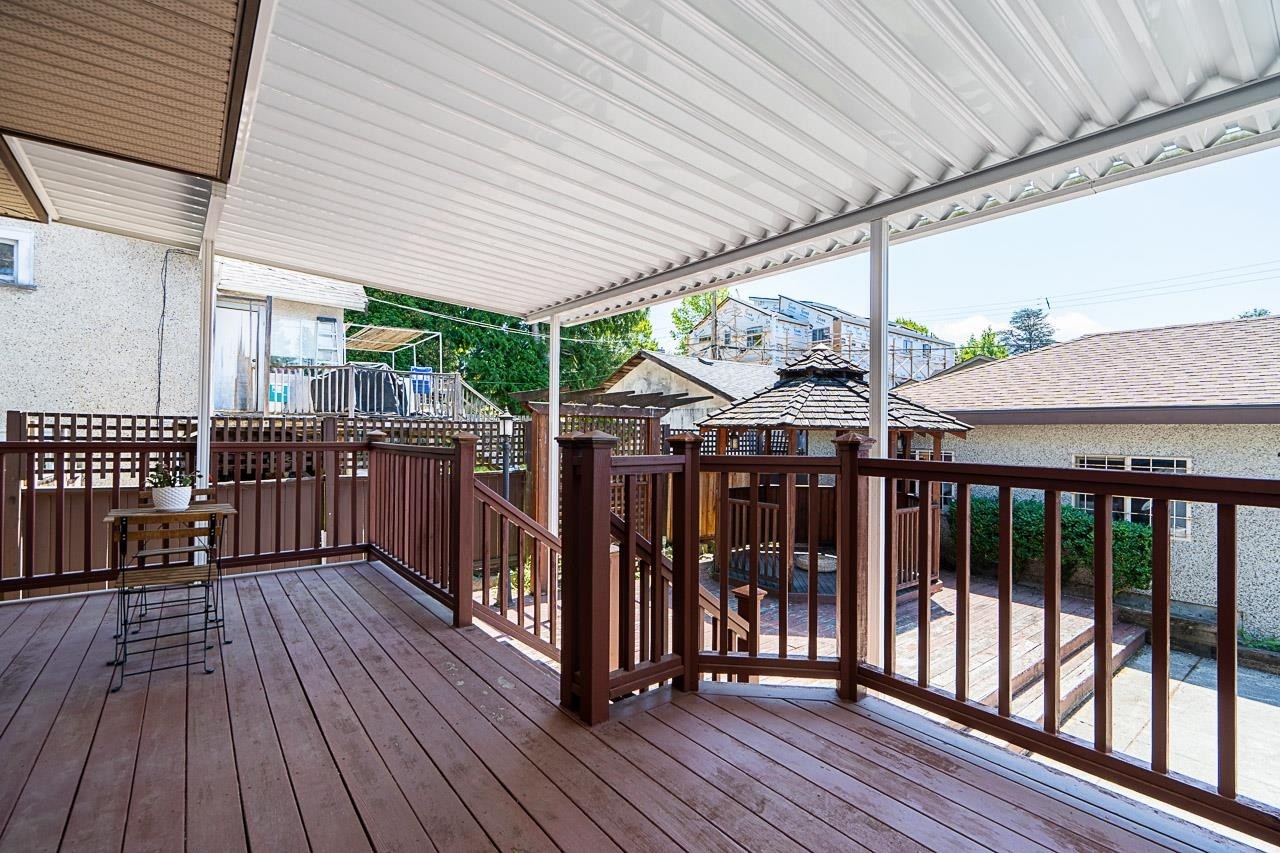 732 26Th Avenue W, Vancouver, BC