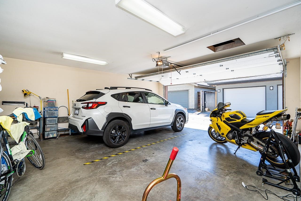 732 26Th Avenue W, Vancouver, BC