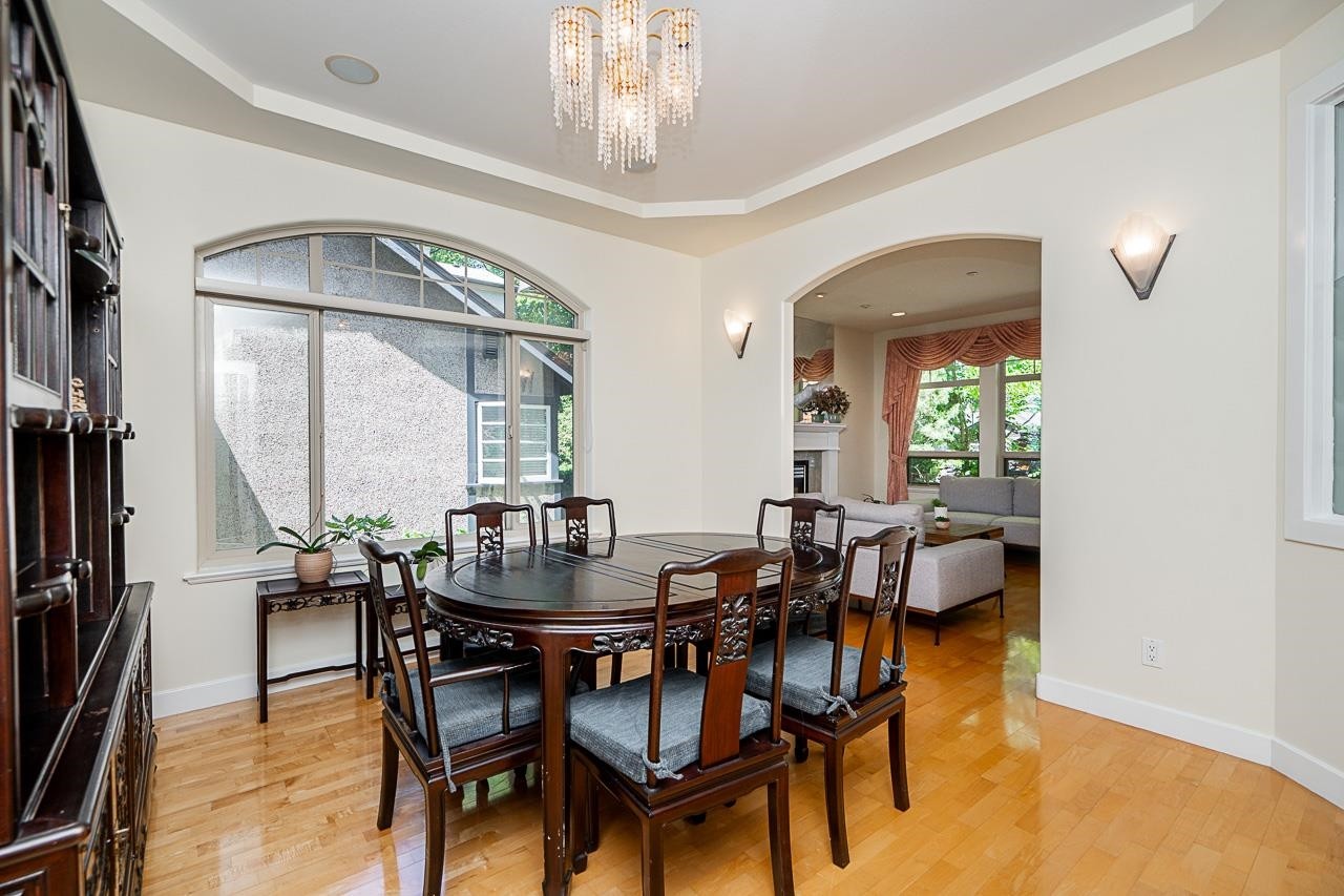 732 26Th Avenue W, Vancouver, BC