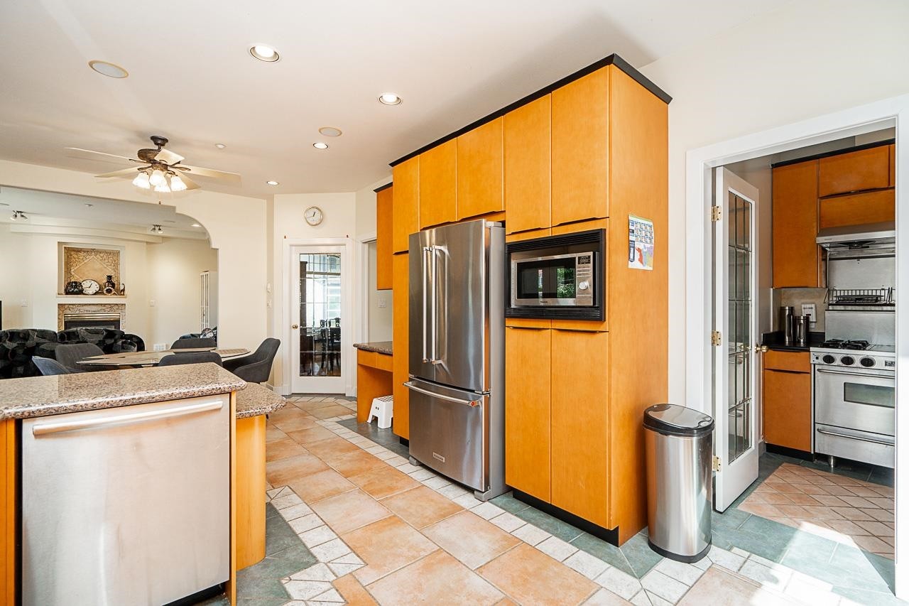 732 26Th Avenue W, Vancouver, BC