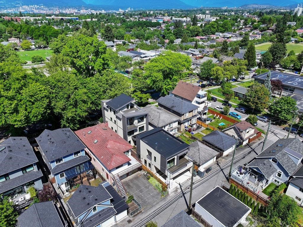 366 23Rd Avenue E, Vancouver, BC