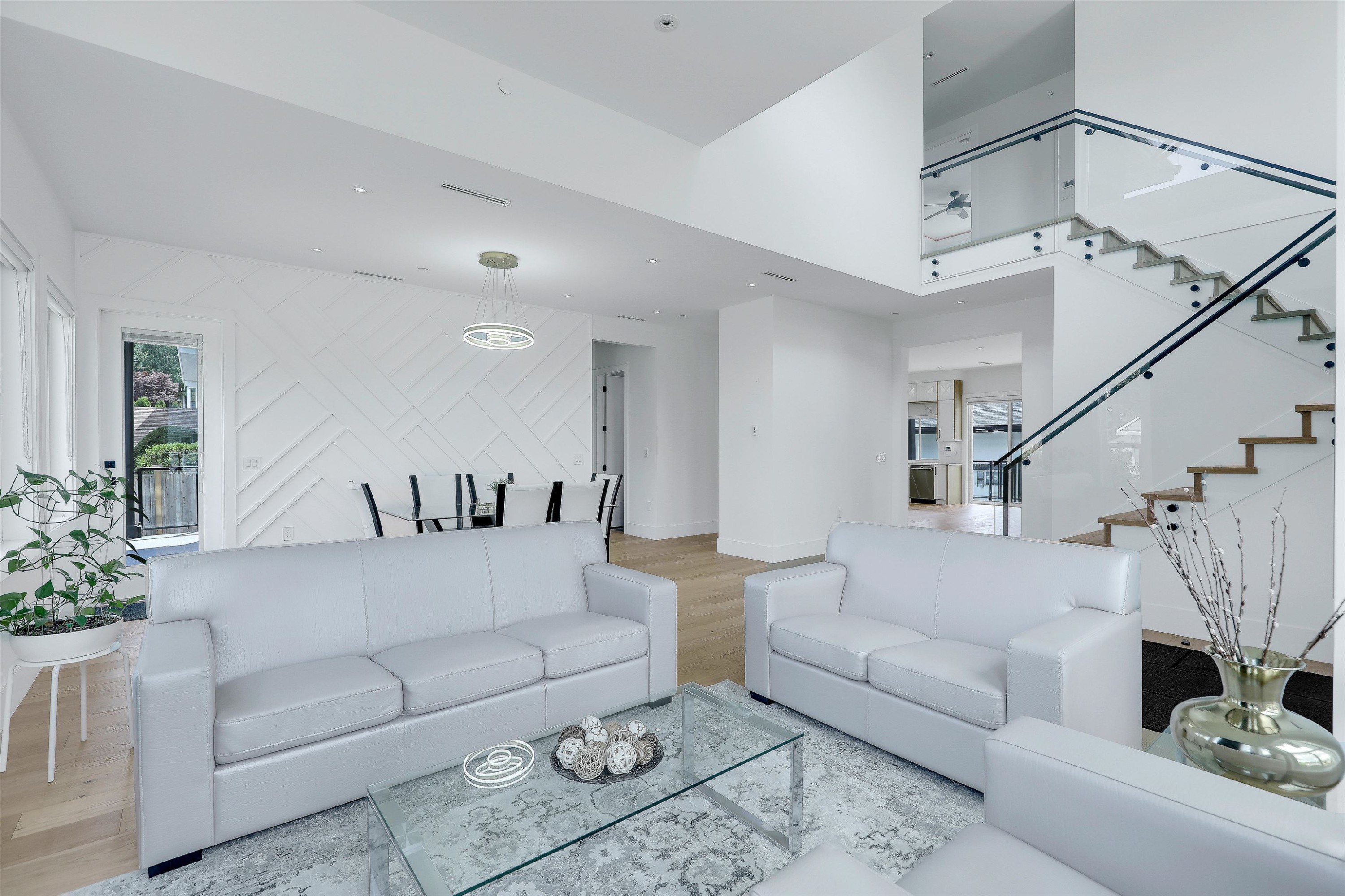 1938 Connaught Avenue, Port Coquitlam, BC - Indoor Photo Showing Living Room