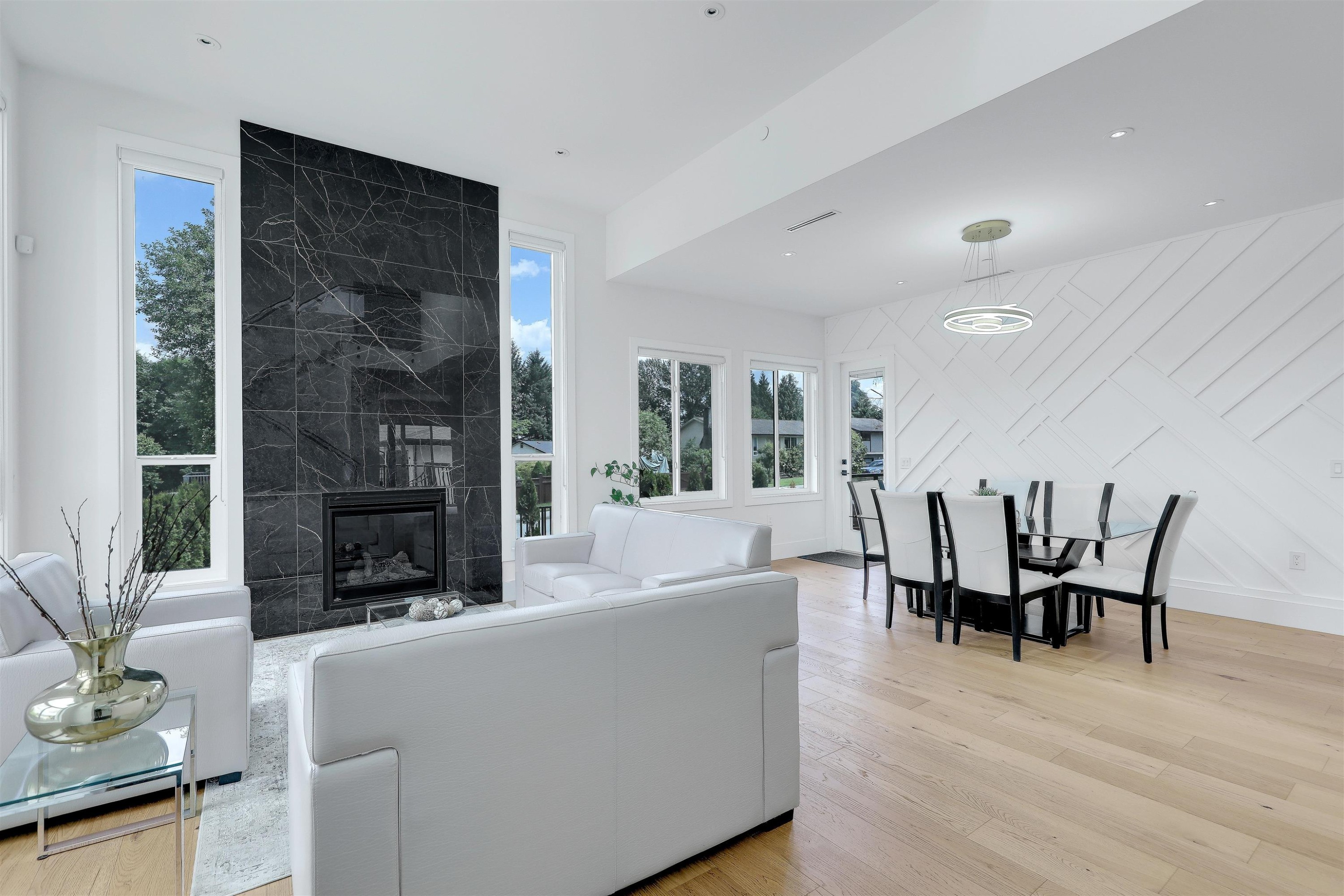 1938 Connaught Avenue, Port Coquitlam, BC - Indoor Photo Showing Other Room With Fireplace