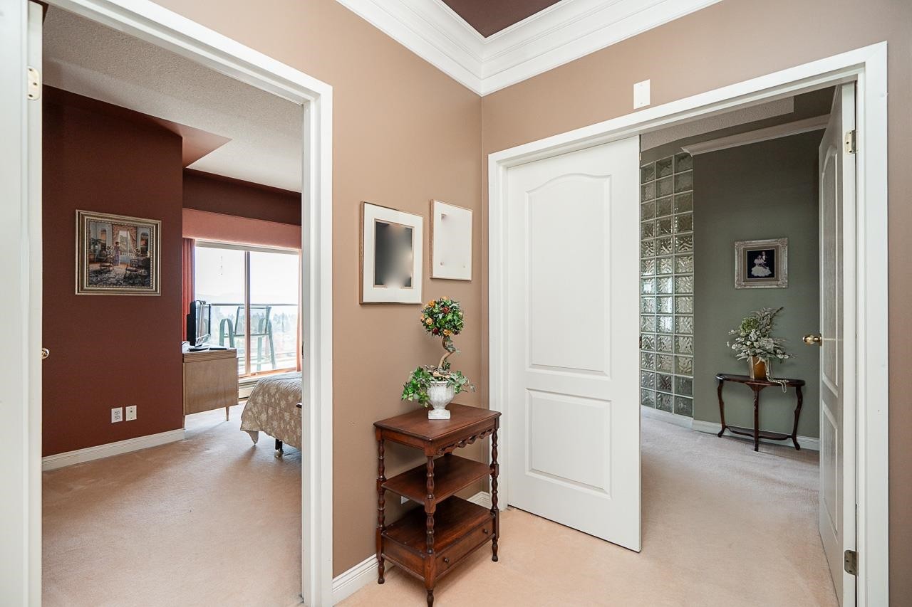 1904-612 Fifth Avenue, New Westminster, BC