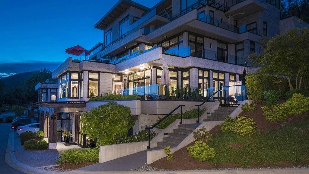 2551 Highgrove Mews, West Vancouver, BC