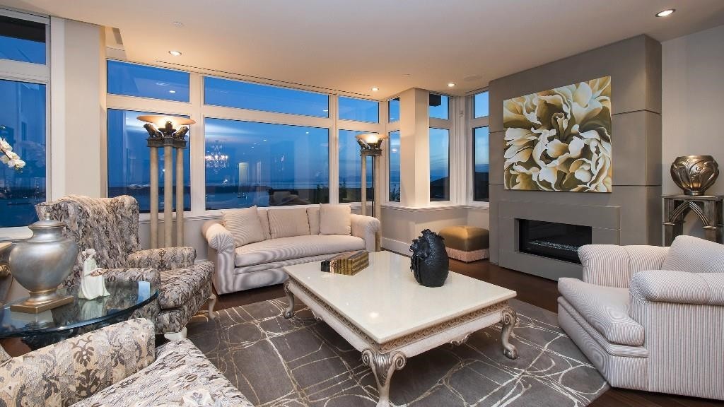 2551 Highgrove Mews, West Vancouver, BC
