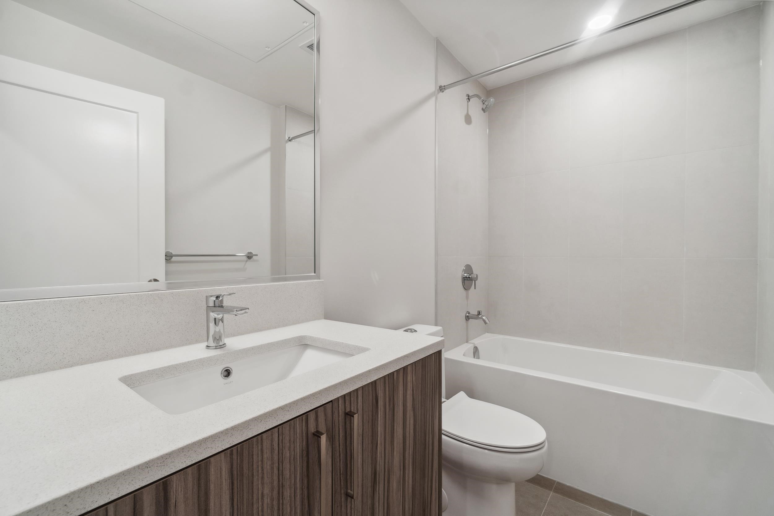 403-5535 Hastings Street, Burnaby, BC