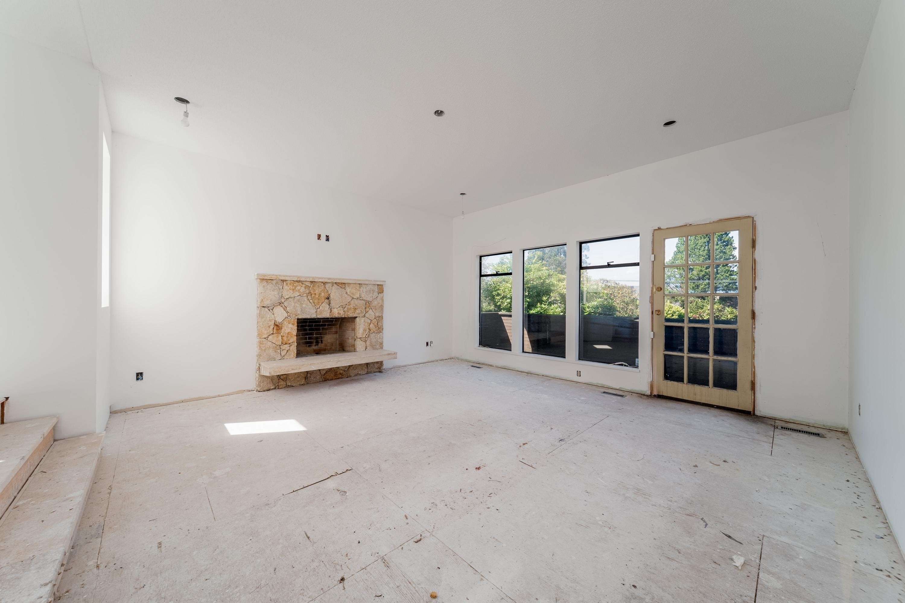3974 10Th Avenue W, Vancouver, BC