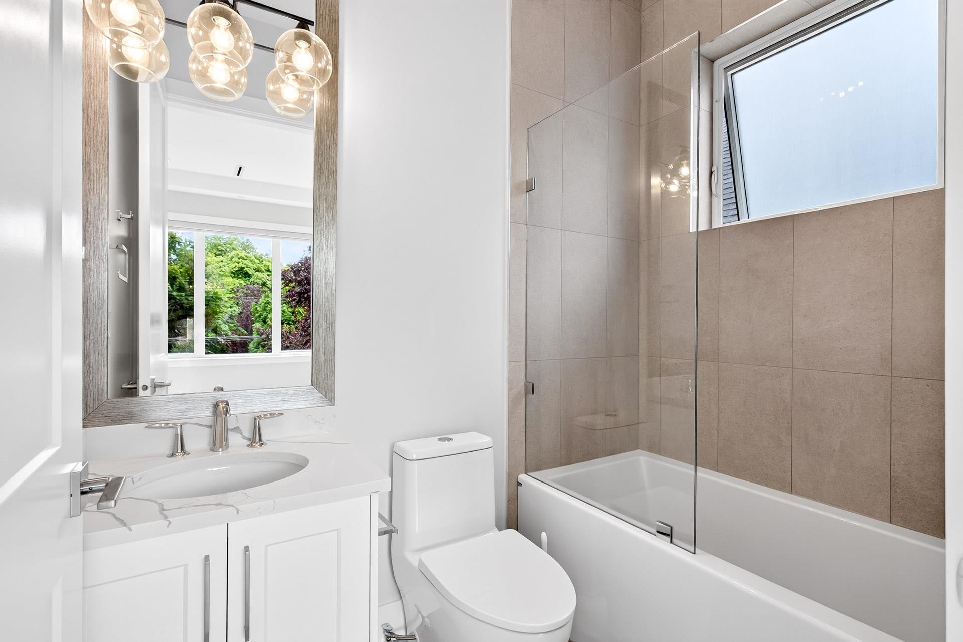 3964 21St Avenue W, Vancouver, BC