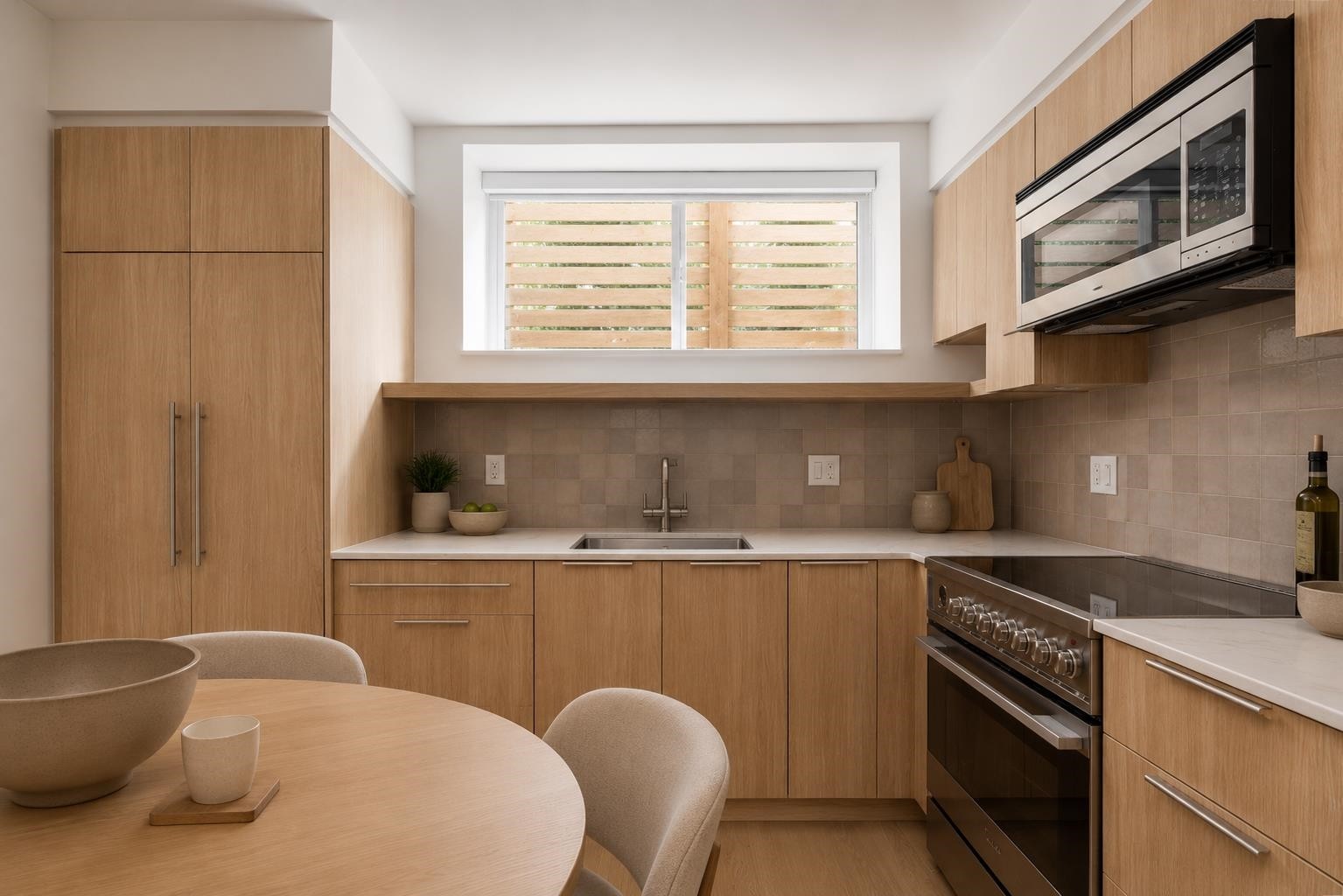 2-595 49Th Avenue E, Vancouver, BC