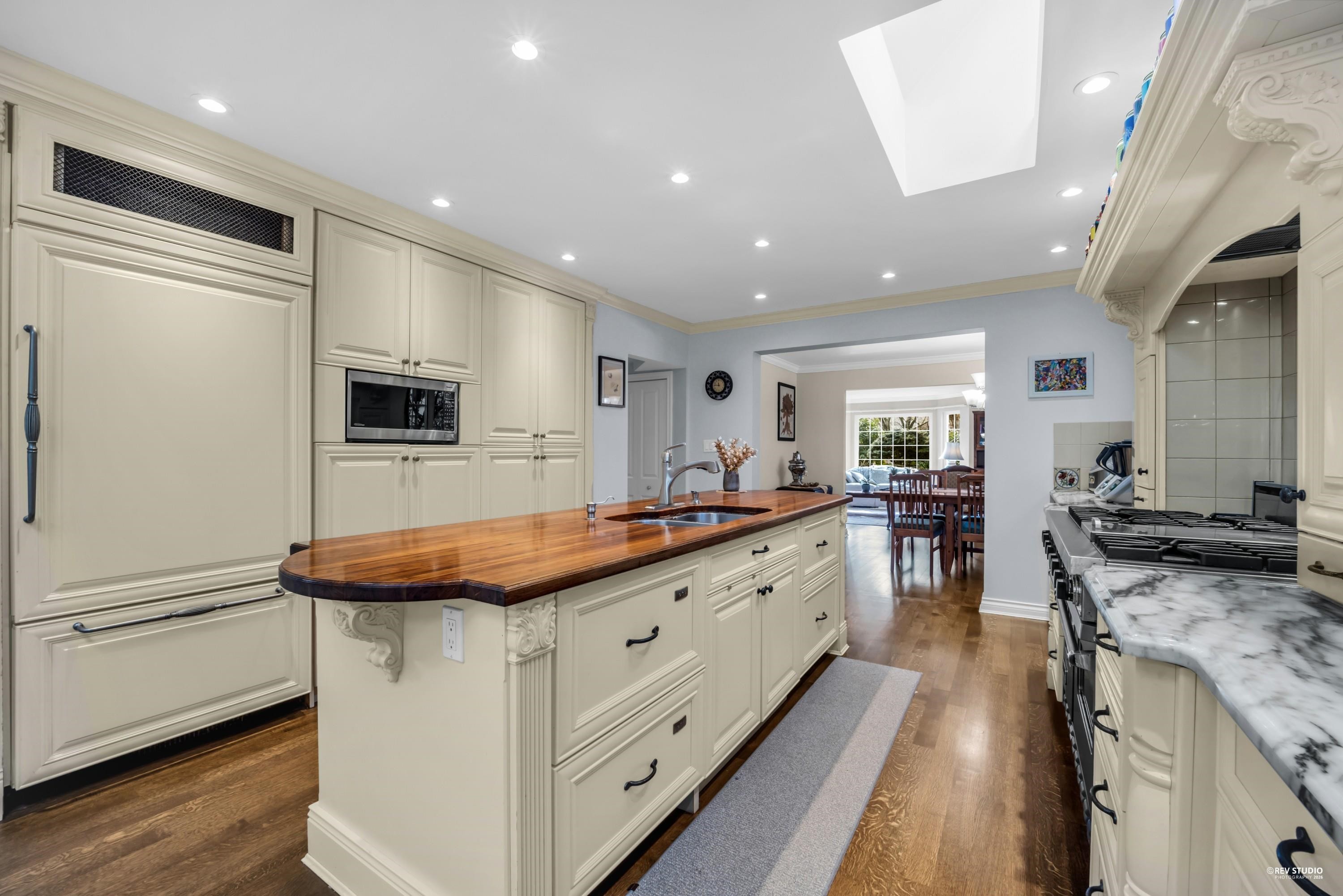 539 Newcroft Place, West Vancouver, BC