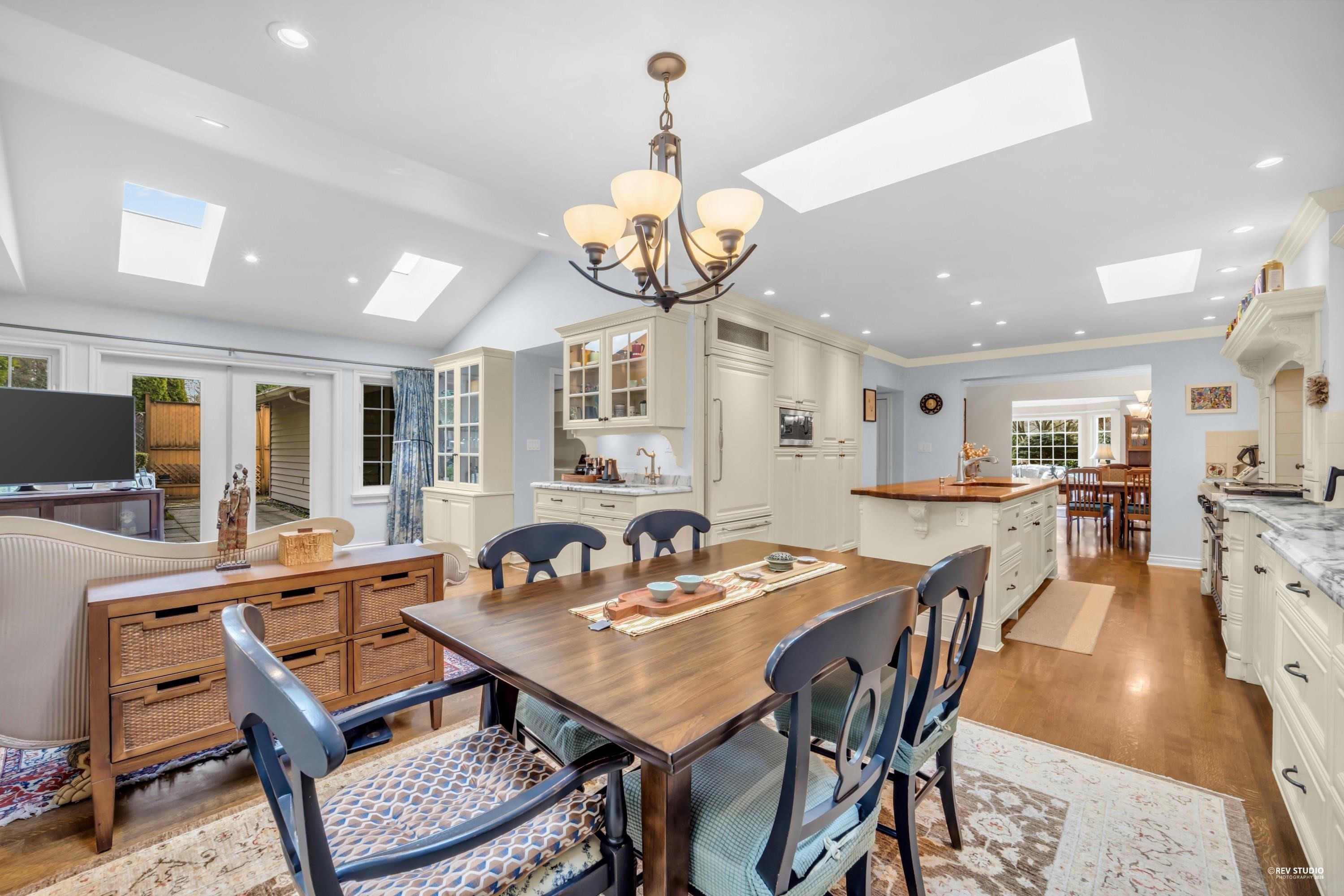 539 Newcroft Place, West Vancouver, BC