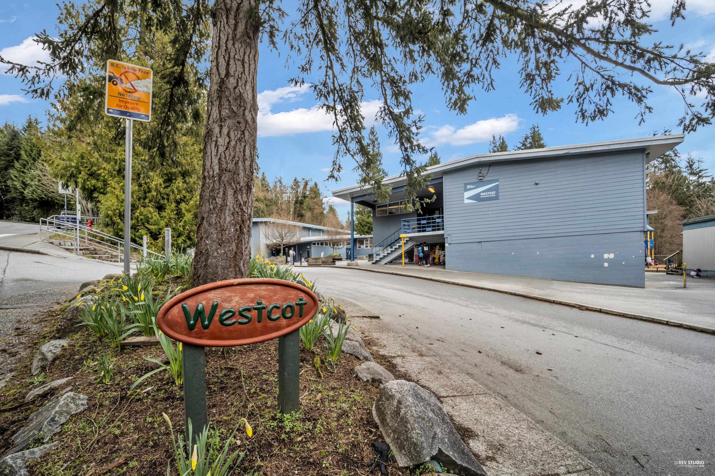 539 Newcroft Place, West Vancouver, BC