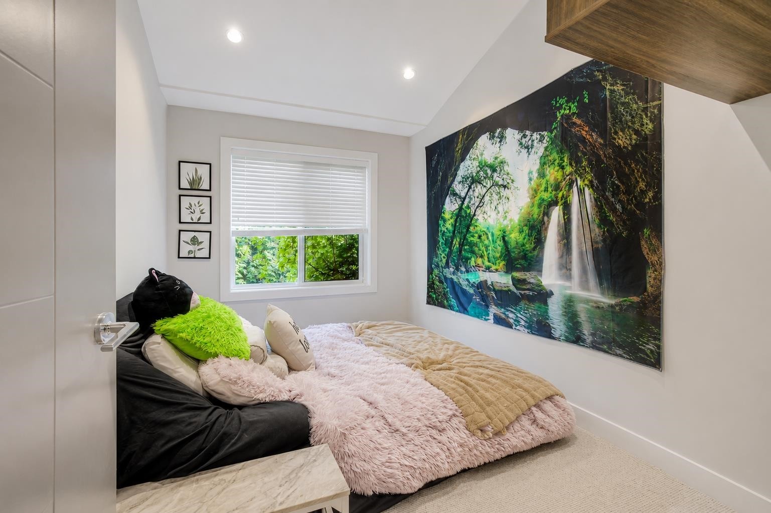 2412 Dundas Street, Vancouver, BC