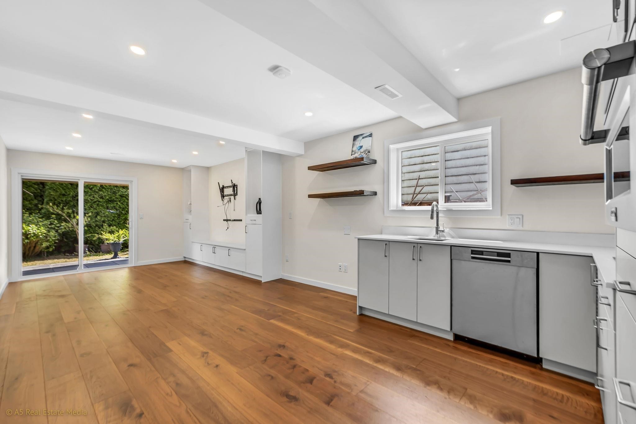 1284 Novak Drive, Coquitlam, BC