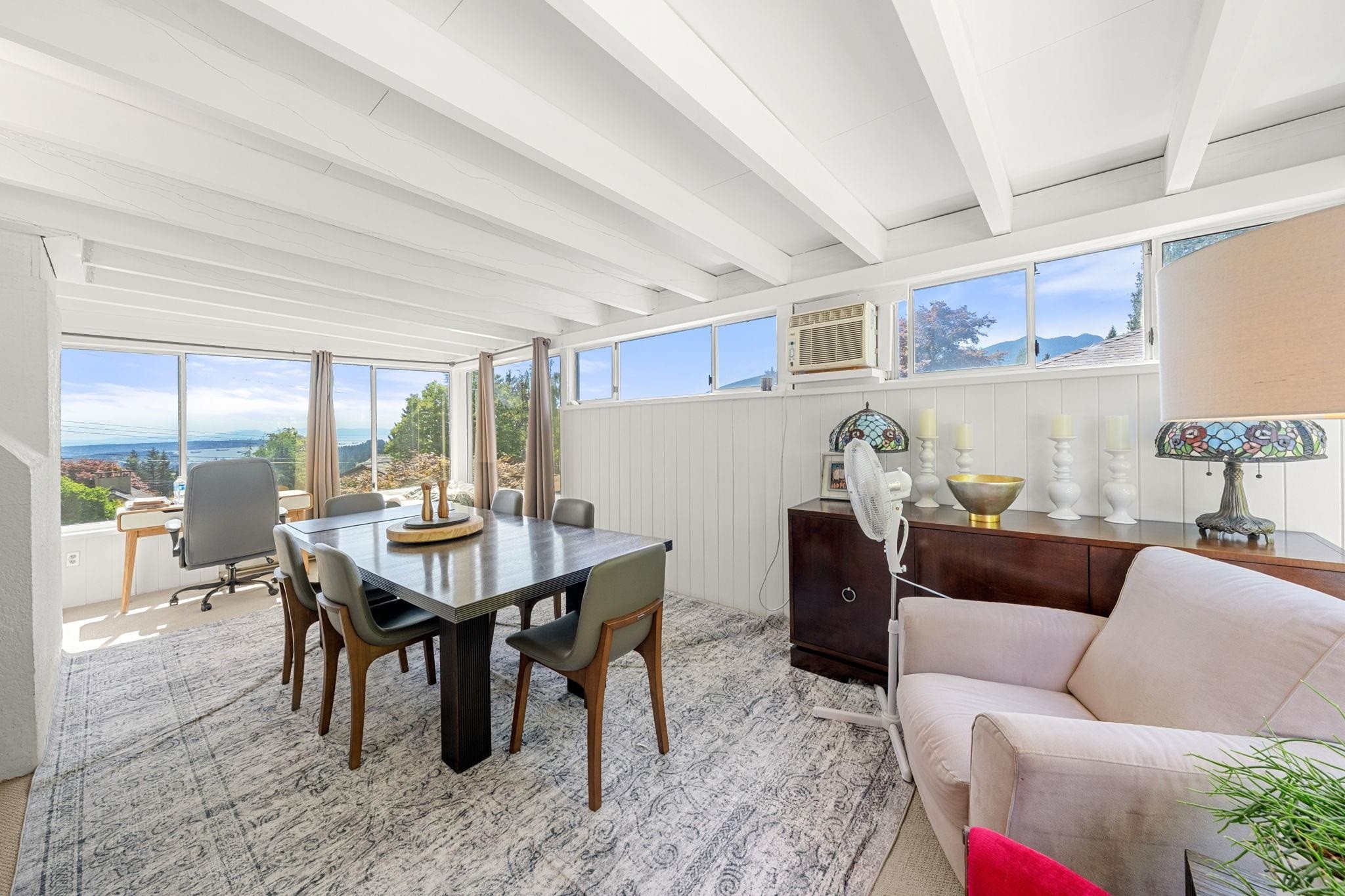 674 Blueridge Avenue, North Vancouver, BC