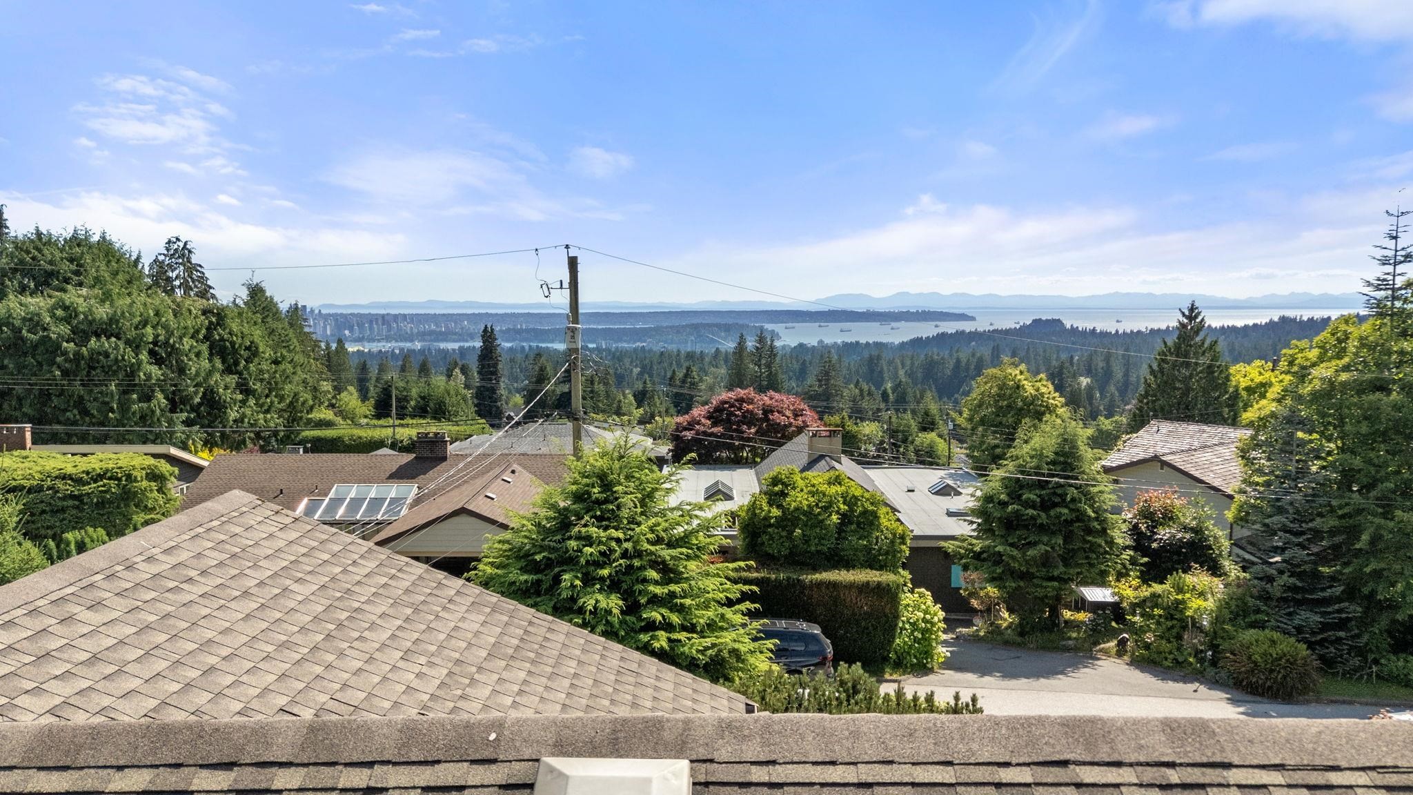 674 Blueridge Avenue, North Vancouver, BC