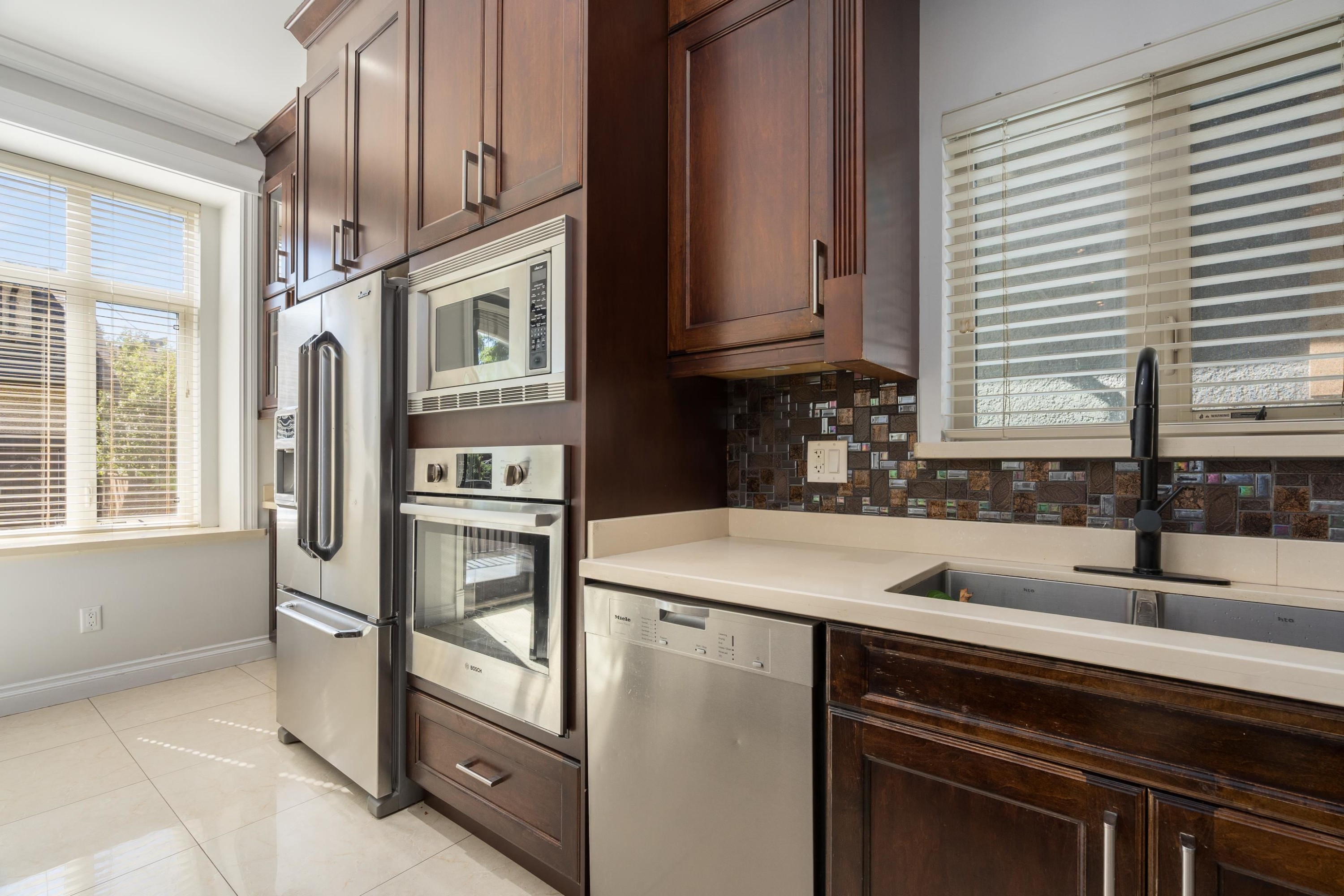 6387 Prince Albert Street, Vancouver, BC