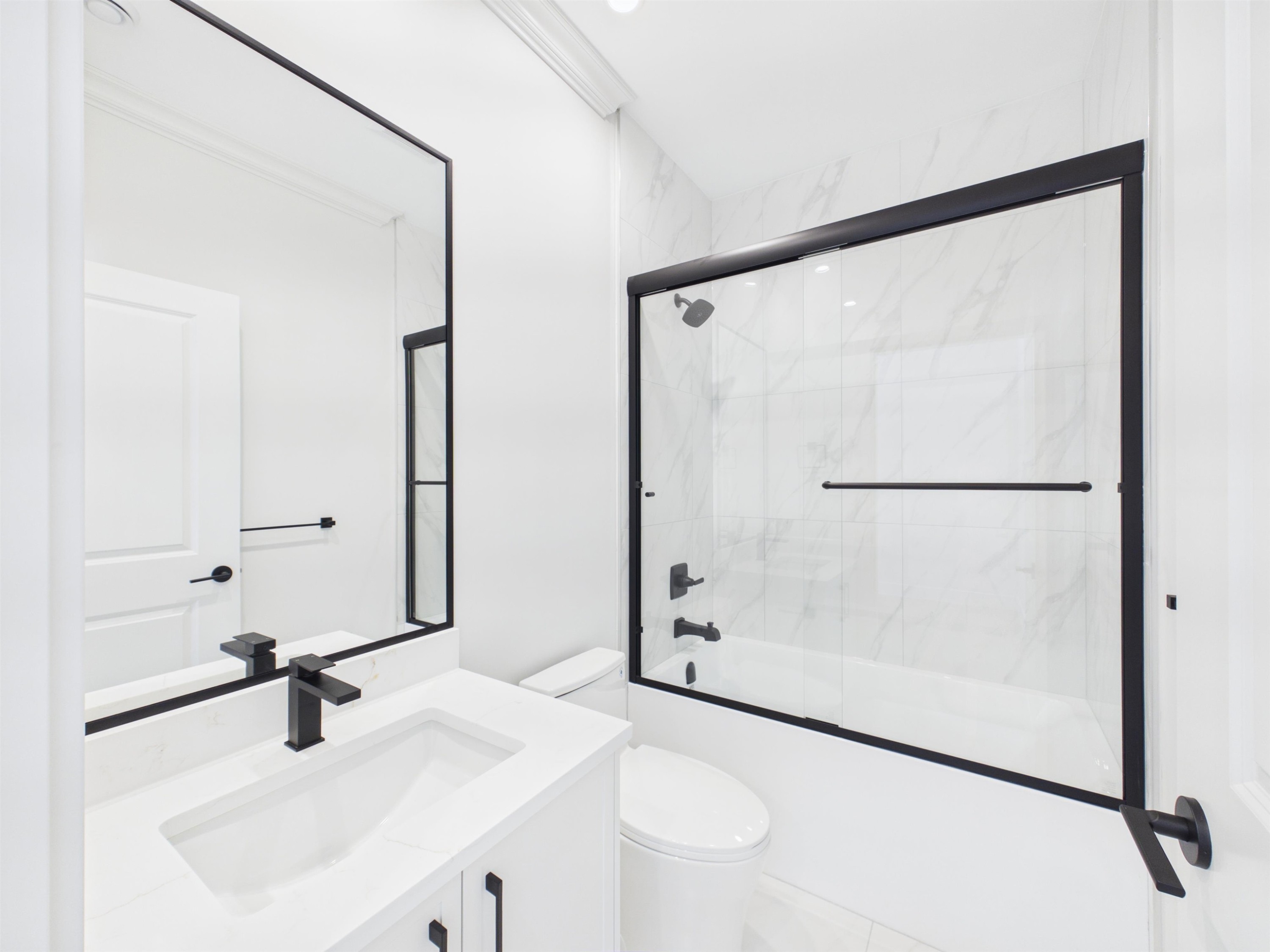11306 Williams Road, Richmond, BC - Indoor Photo Showing Bathroom