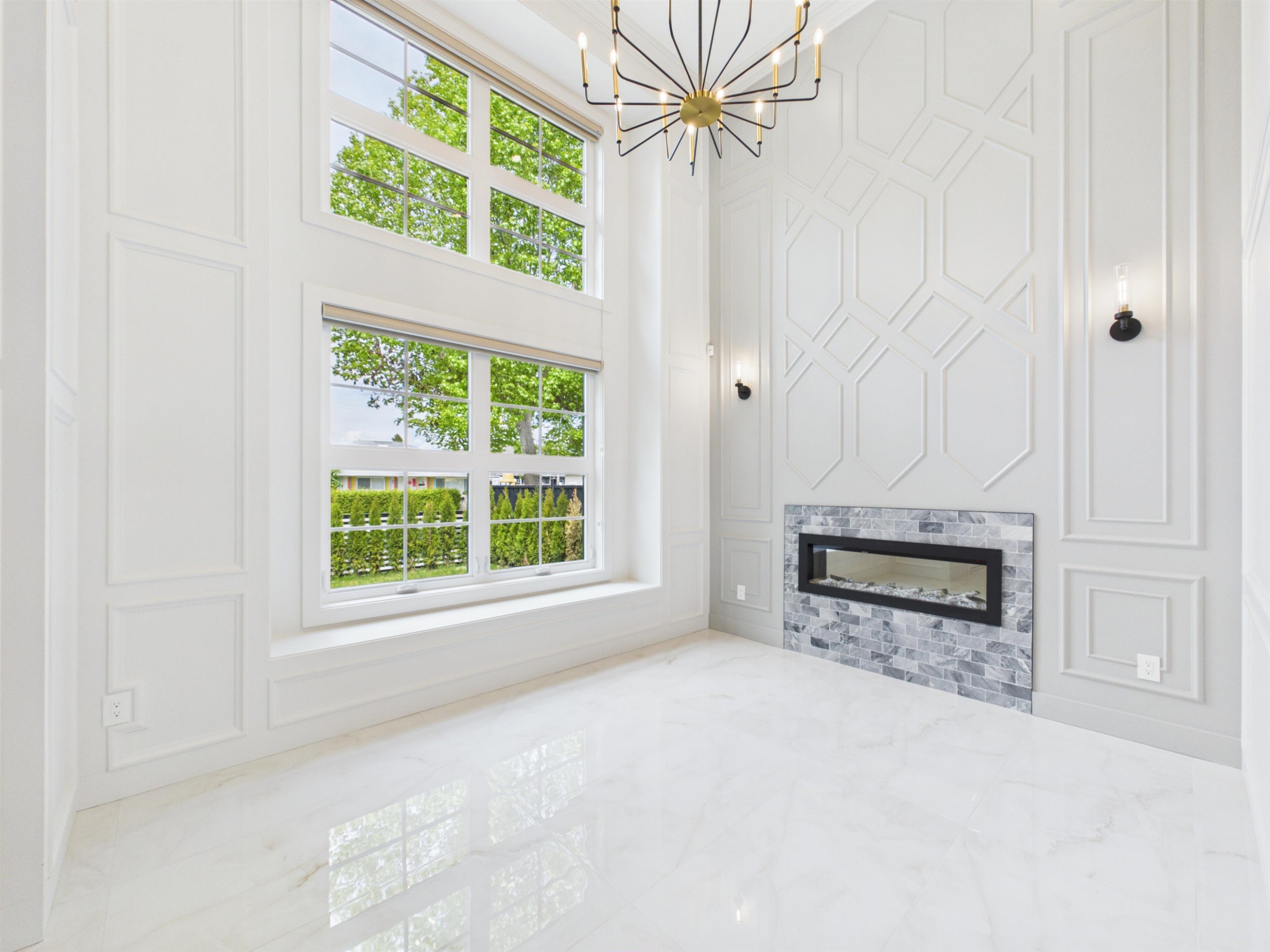 11306 Williams Road, Richmond, BC - Indoor With Fireplace