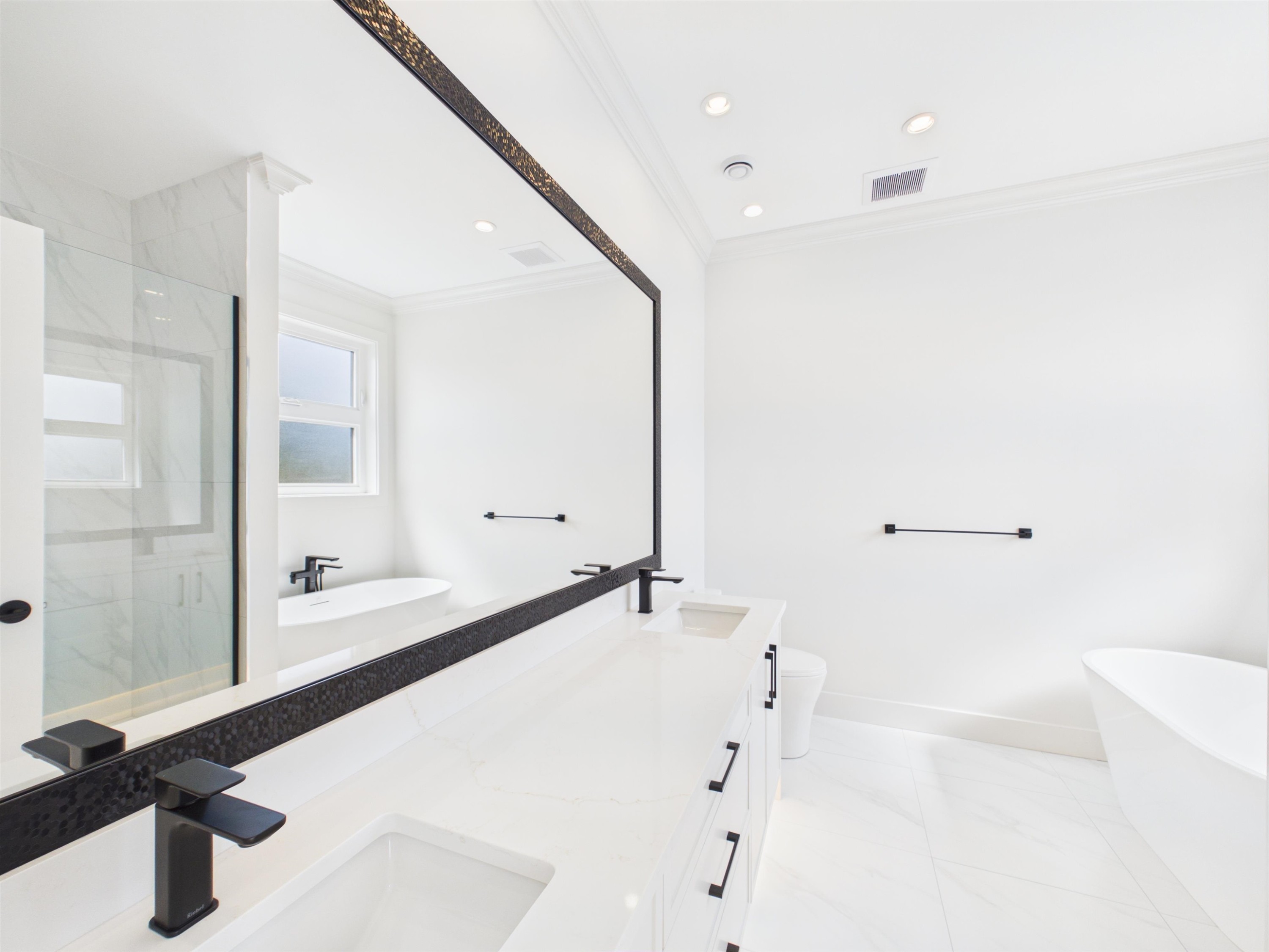 11306 Williams Road, Richmond, BC - Indoor Photo Showing Bathroom