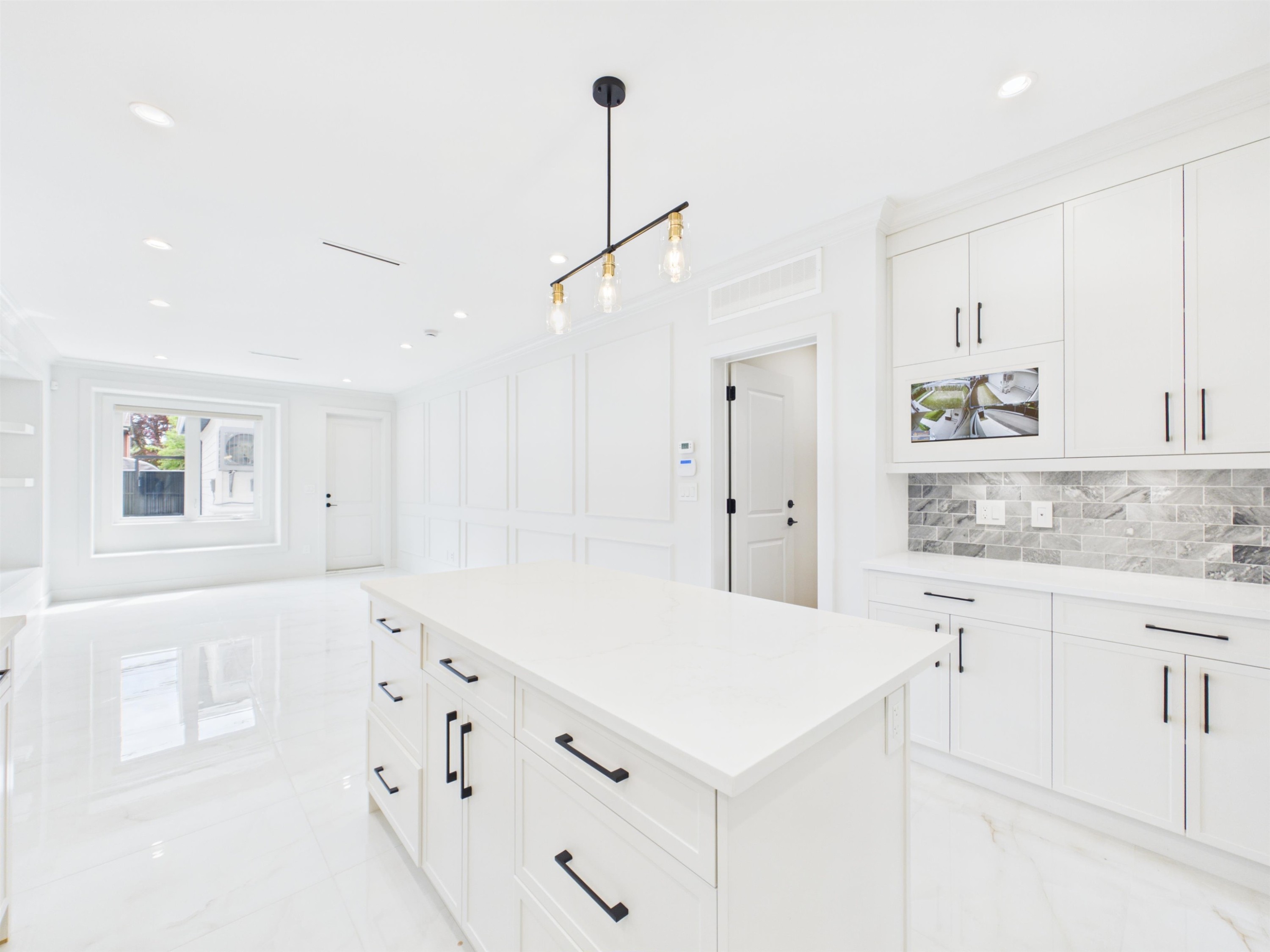 11306 Williams Road, Richmond, BC - Indoor Photo Showing Kitchen