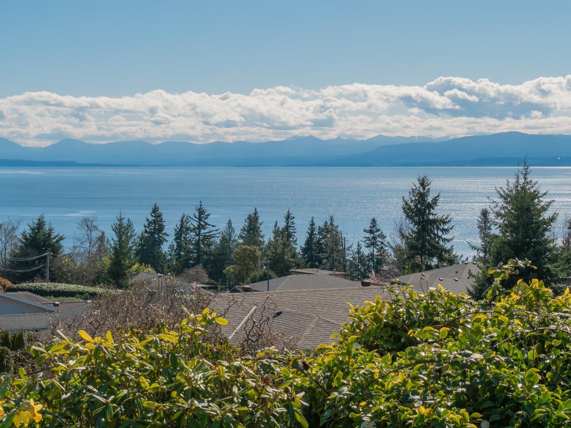 5160 Ridgeview Drive, Sechelt, BC