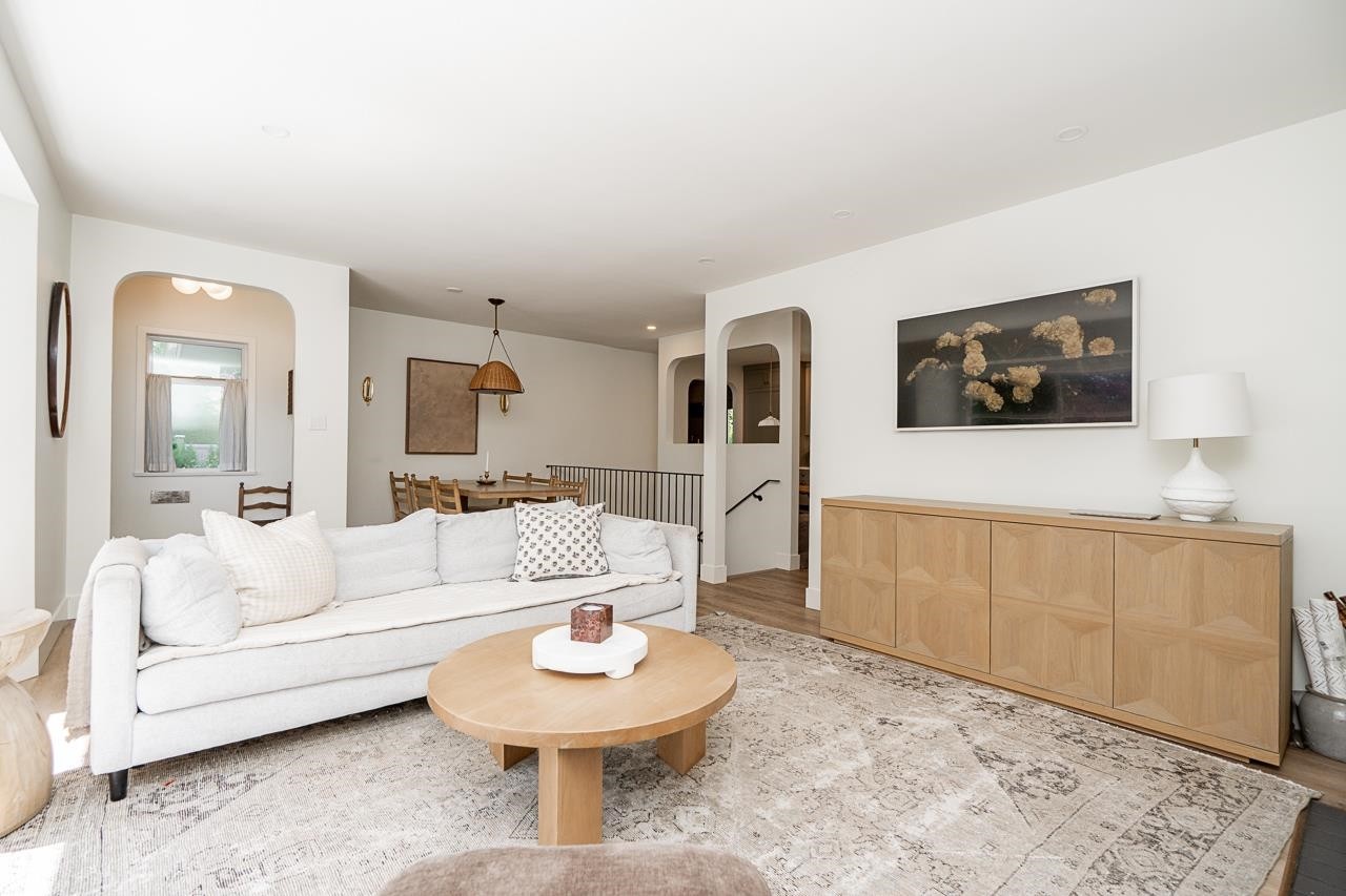 2784 Crescentview Drive, North Vancouver, BC