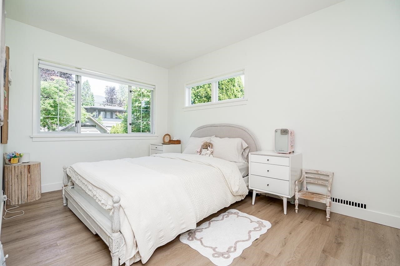 2784 Crescentview Drive, North Vancouver, BC