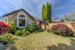 1830 Willow Crescent Squamish, BC V8B 0L9