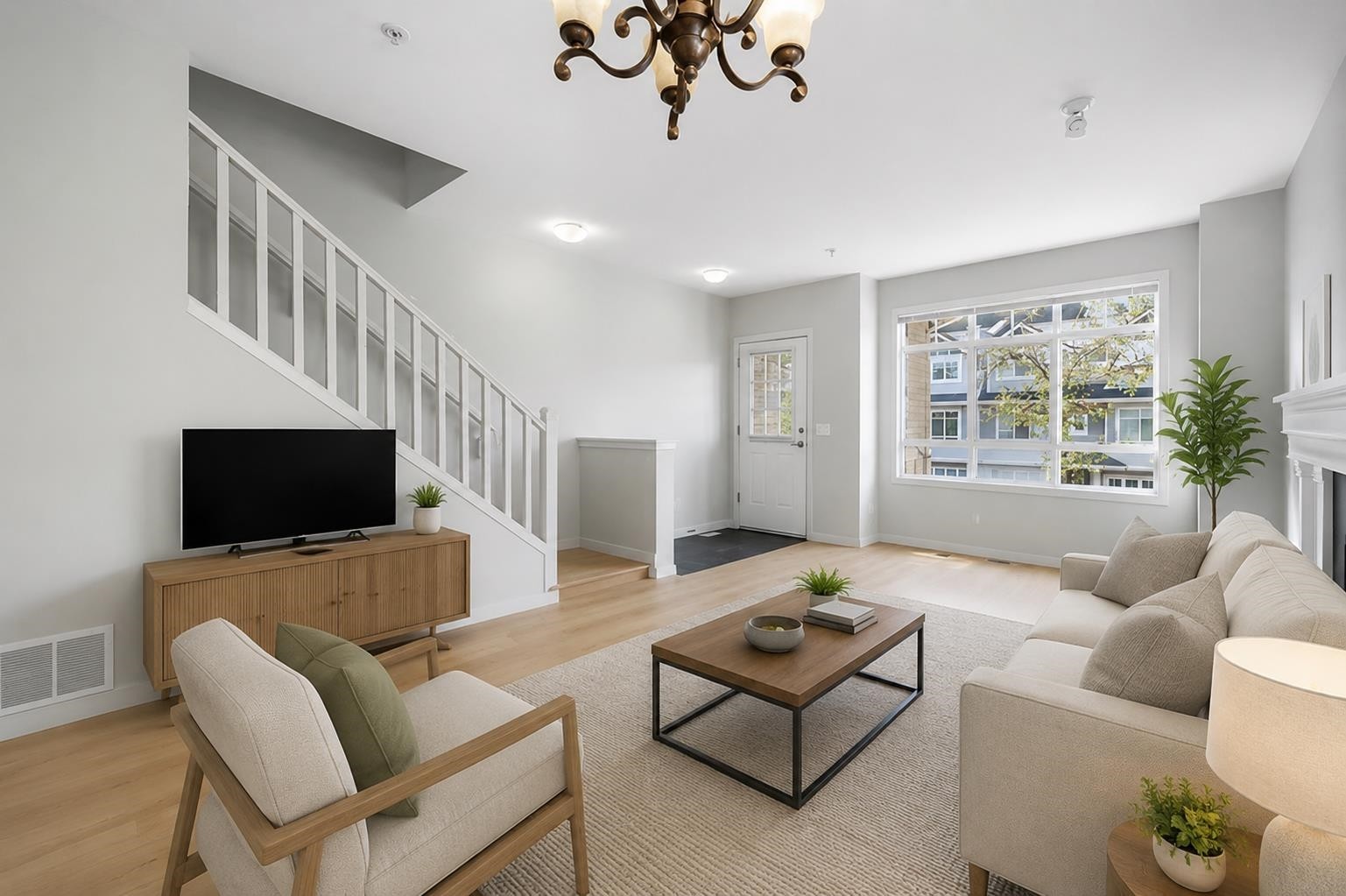 3265 Clermont Mews, Vancouver, BC