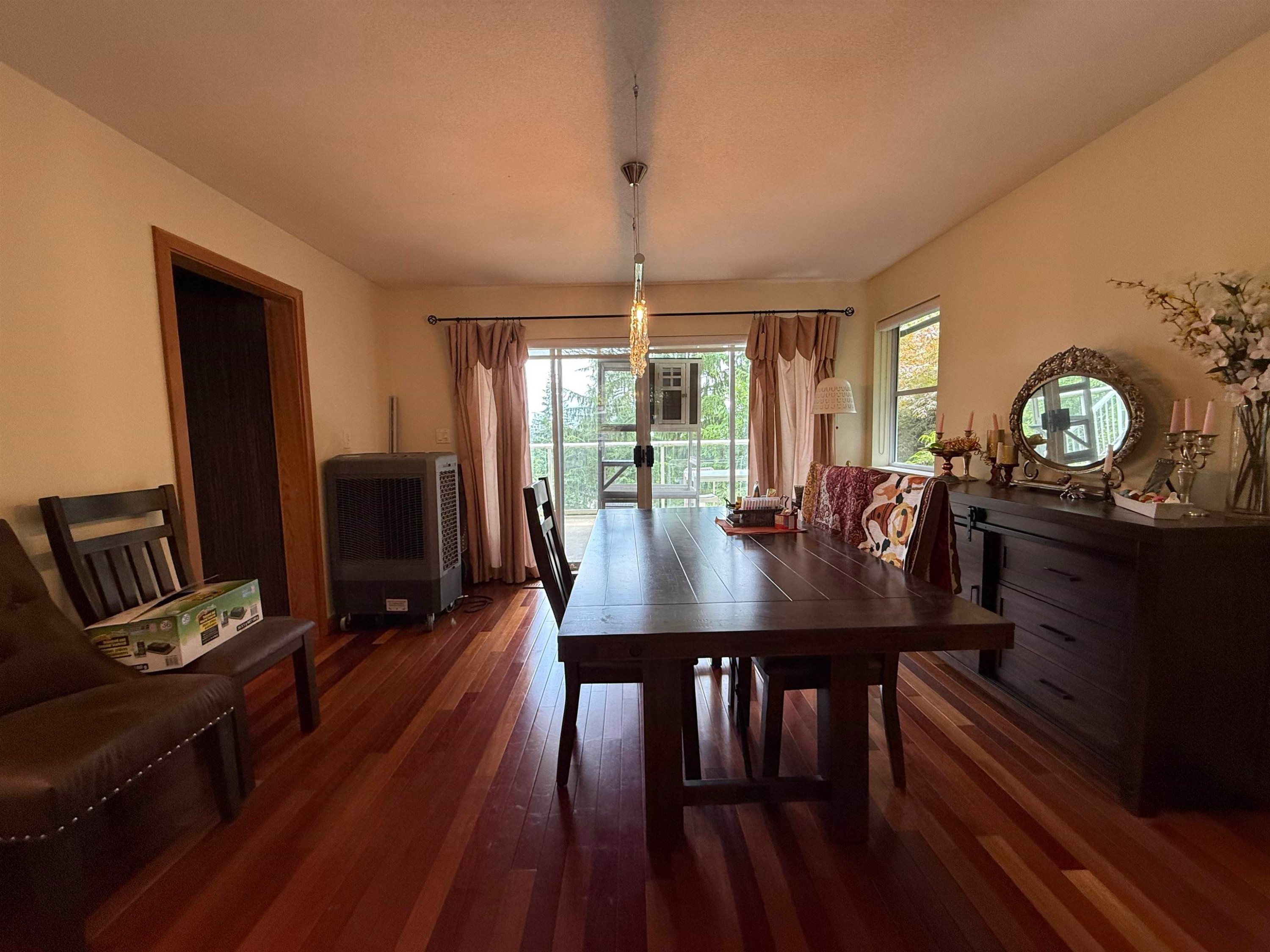 3938 Braemar Place, North Vancouver, BC