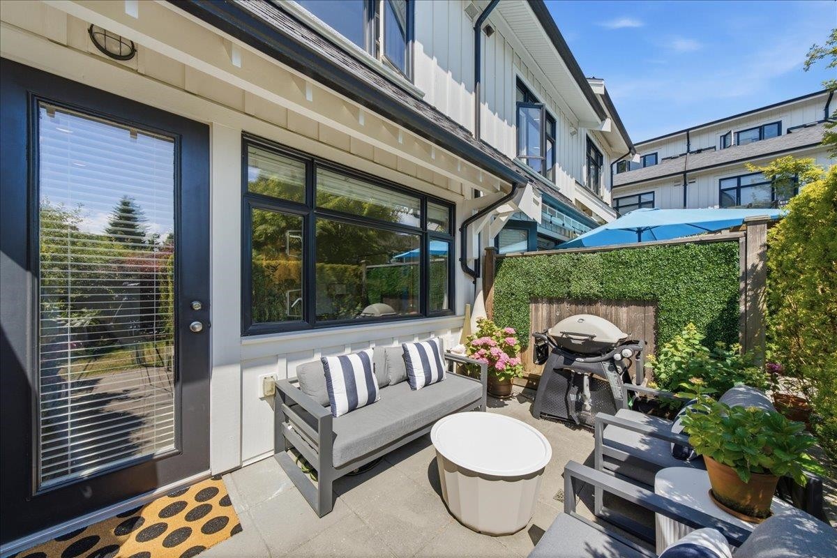 5743 St George Street, Vancouver, BC