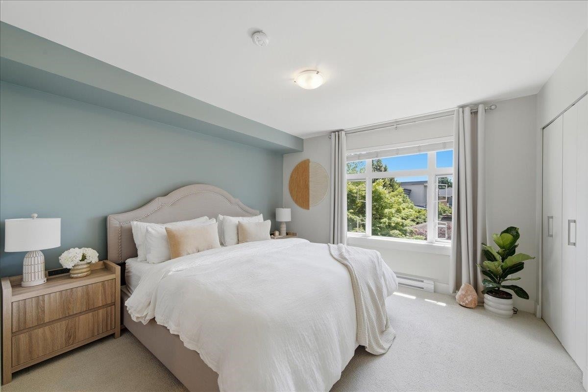 5743 St George Street, Vancouver, BC