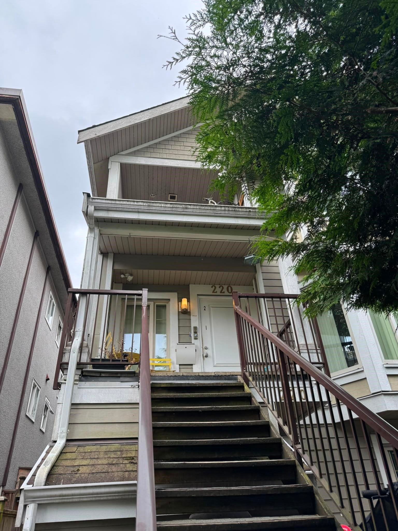 220 15Th Avenue E, Vancouver, BC