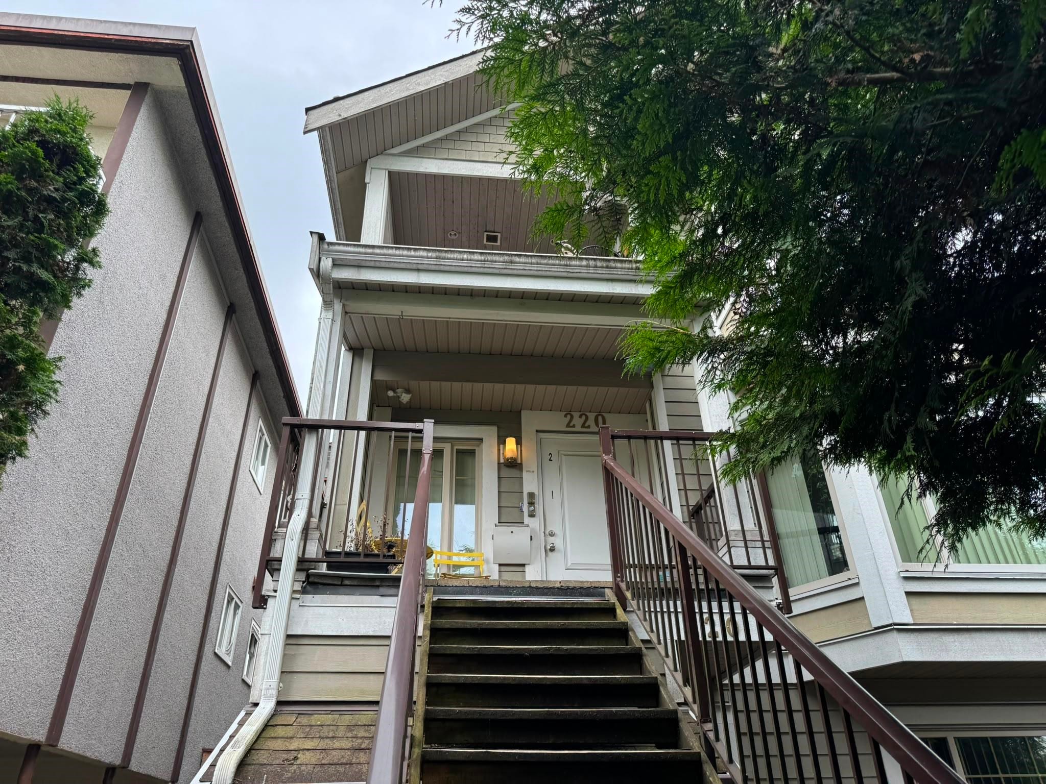 220 15Th Avenue E, Vancouver, BC