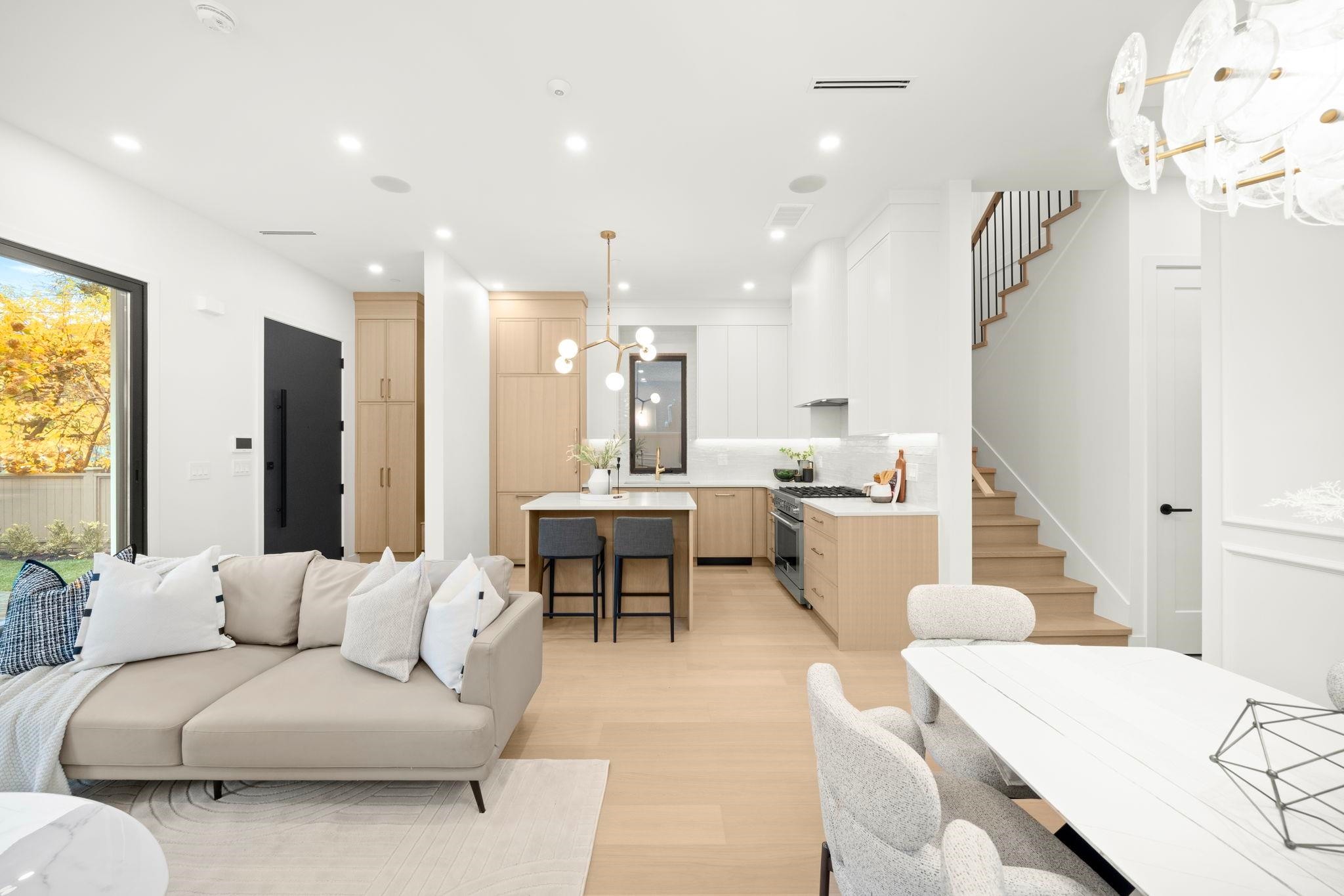 1095 14Th Avenue E, Vancouver, BC