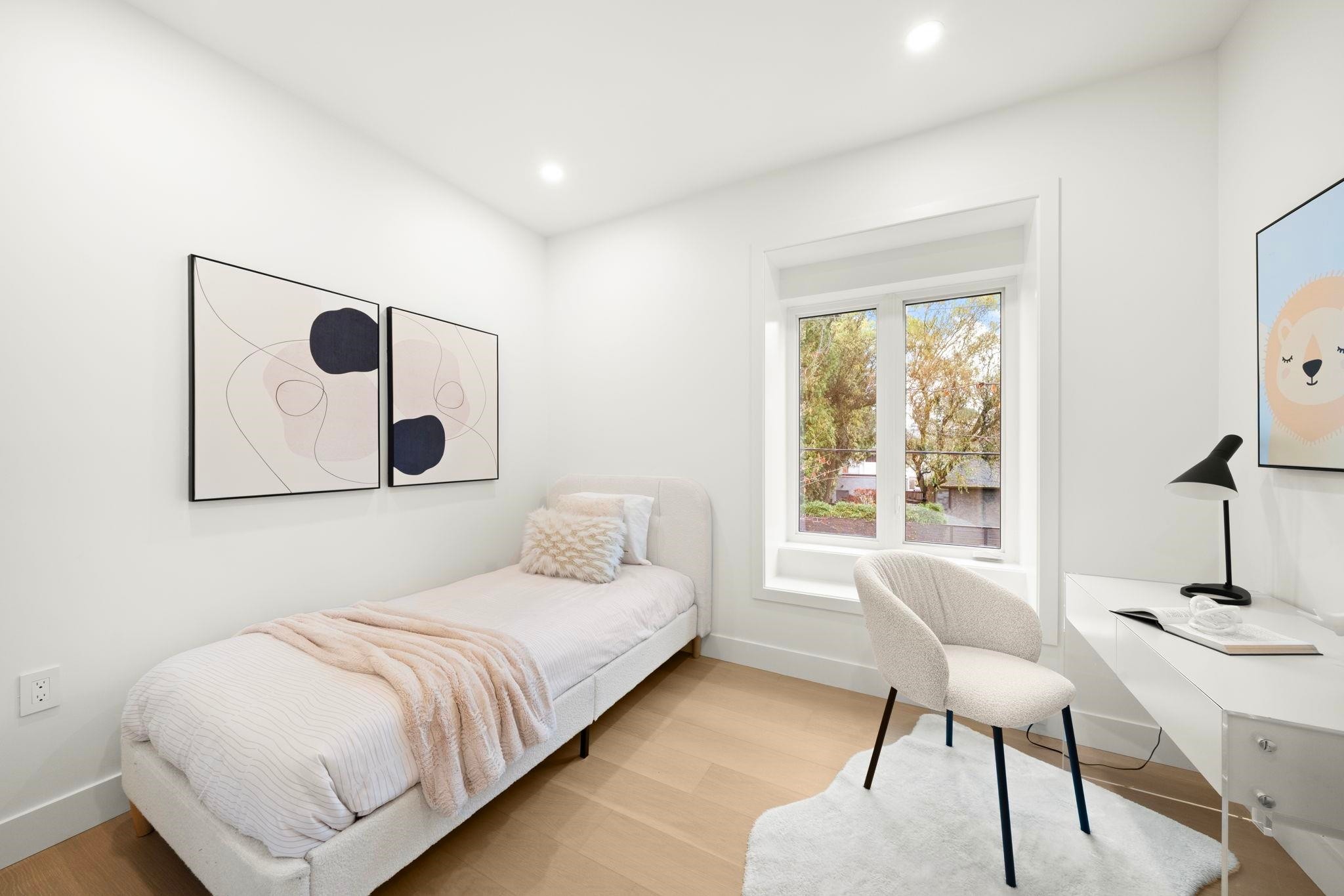1095 14Th Avenue E, Vancouver, BC