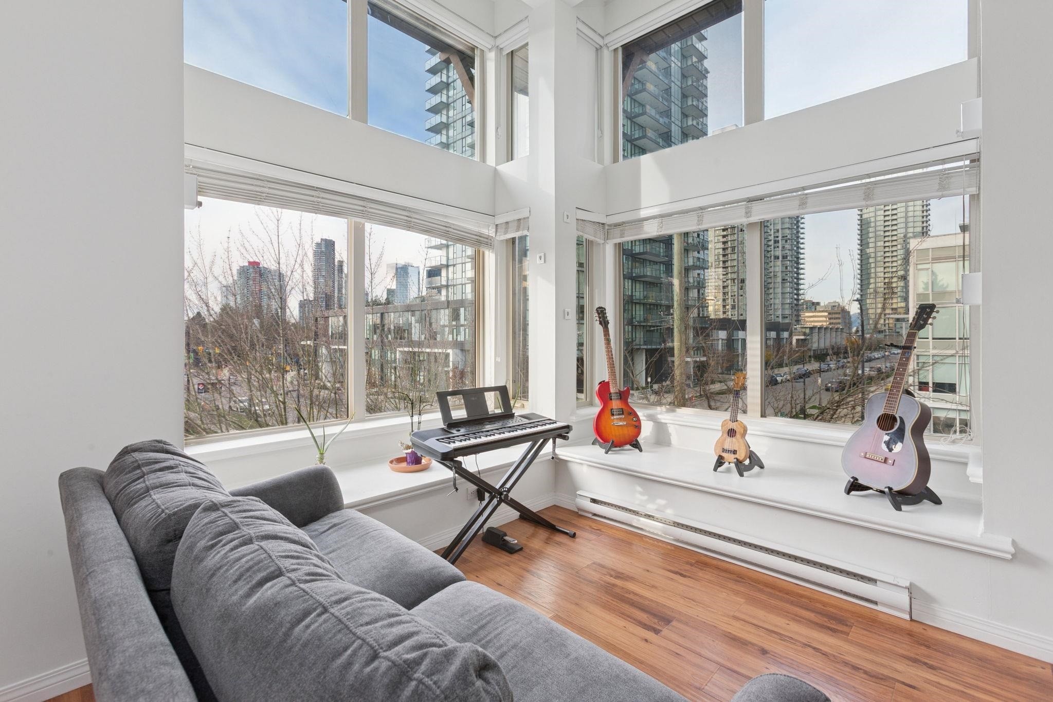 301-5000 Imperial Street, Burnaby, BC - Indoor