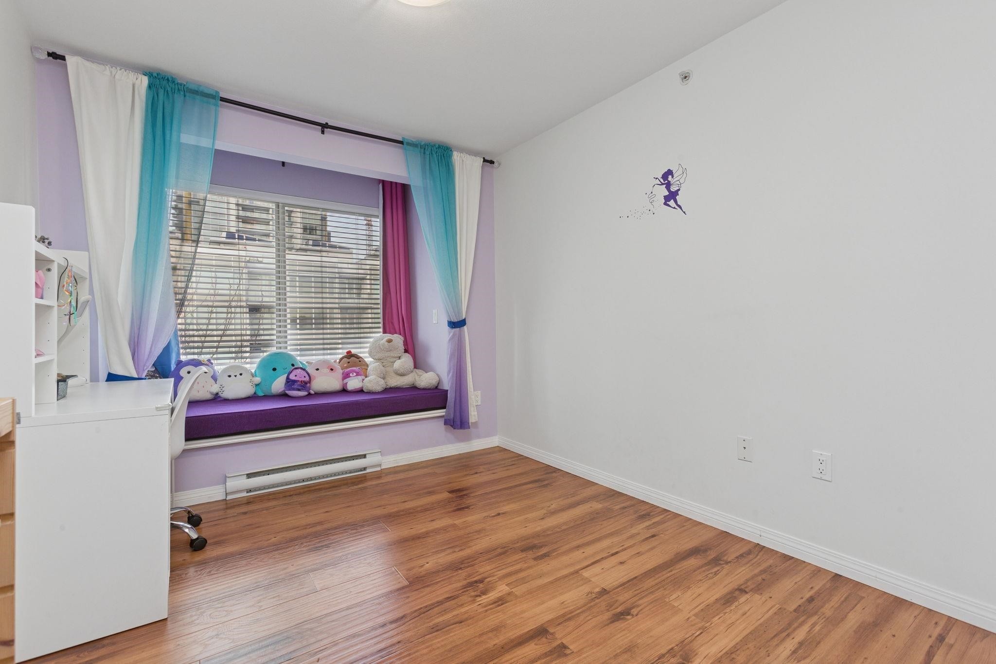 301-5000 Imperial Street, Burnaby, BC - Indoor Photo Showing Other Room