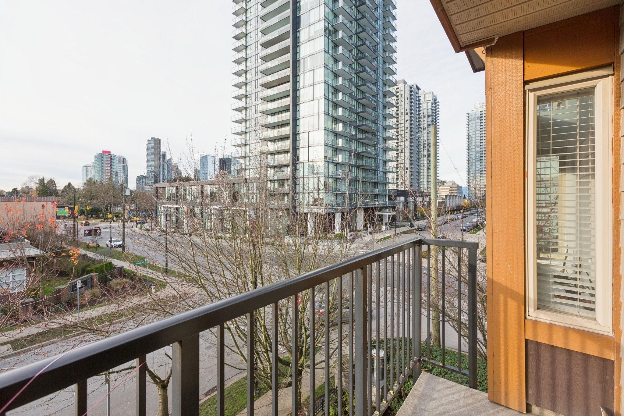 301-5000 Imperial Street, Burnaby, BC - Outdoor With Balcony